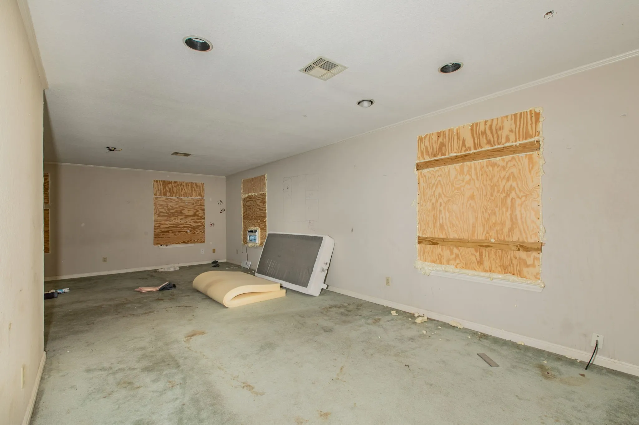 Single Family Residence For Sale in Mc Lennan County , 3606 Austin Avenue, Waco, Texas 76710, 3 Bedroom, 3 Bathroom, 2 Garage spaces, 2,658 Sqft, built in 1952, Price $340,000, mls#21247027, Real Estate Agent in Waco, Homes For Sale in Mc Lennan county, Homes For Sale in Waco, Realtor in Waco Texas, Real Estate Brokerage Independent Realty Texas, Luminita Cordes Realtor