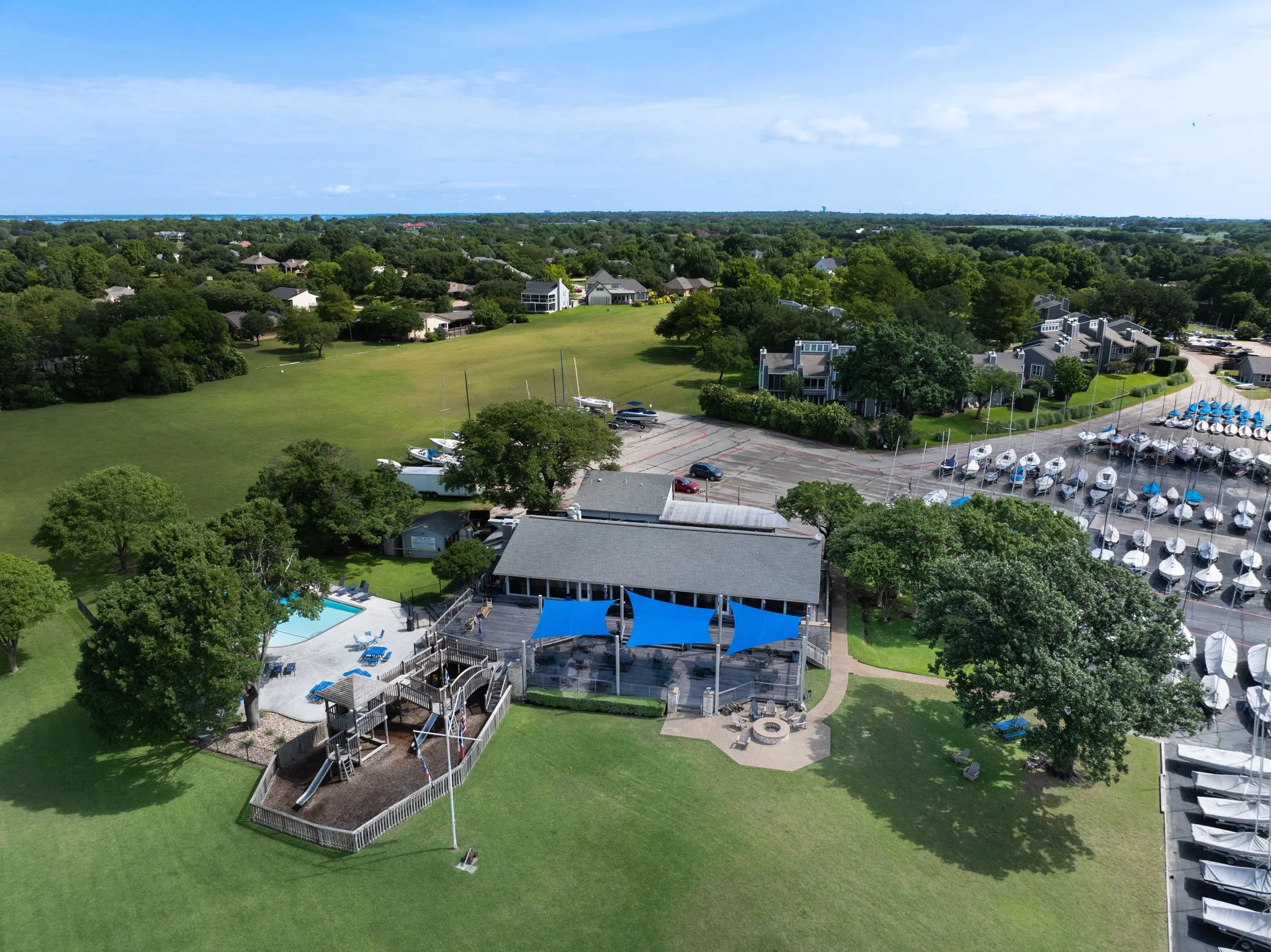 Condominium For Rent in Rockwall County , 300 Rush Creek Drive A2, Heath, Texas 75032, 3 Bedroom, 3 Bathroom, Garage spaces, 1,452 Sqft, built in 1972, mls#21263446, Real Estate Agent in Heath, Homes For Rent in Rockwall county, Homes For Rent in Heath, Realtor in Heath Texas, Real Estate Brokerage Independent Realty Texas, Luminita Cordes Realtor