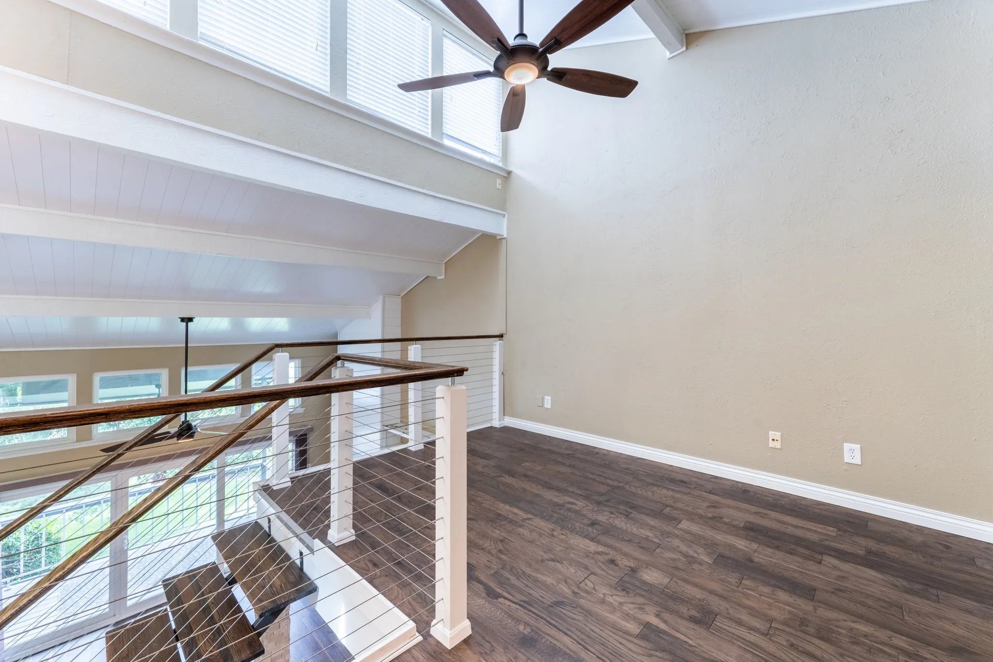 Condominium For Rent in Rockwall County , 300 Rush Creek Drive A2, Heath, Texas 75032, 3 Bedroom, 3 Bathroom, Garage spaces, 1,452 Sqft, built in 1972, mls#21263446, Real Estate Agent in Heath, Homes For Rent in Rockwall county, Homes For Rent in Heath, Realtor in Heath Texas, Real Estate Brokerage Independent Realty Texas, Luminita Cordes Realtor