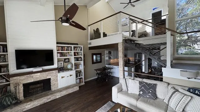 Condominium For Rent in Rockwall County , 300 Rush Creek Drive A2, Heath, Texas 75032, 3 Bedroom, 3 Bathroom, Garage spaces, 1,452 Sqft, built in 1972, mls#21263446, Real Estate Agent in Heath, Homes For Rent in Rockwall county, Homes For Rent in Heath, Realtor in Heath Texas, Real Estate Brokerage Independent Realty Texas, Luminita Cordes Realtor