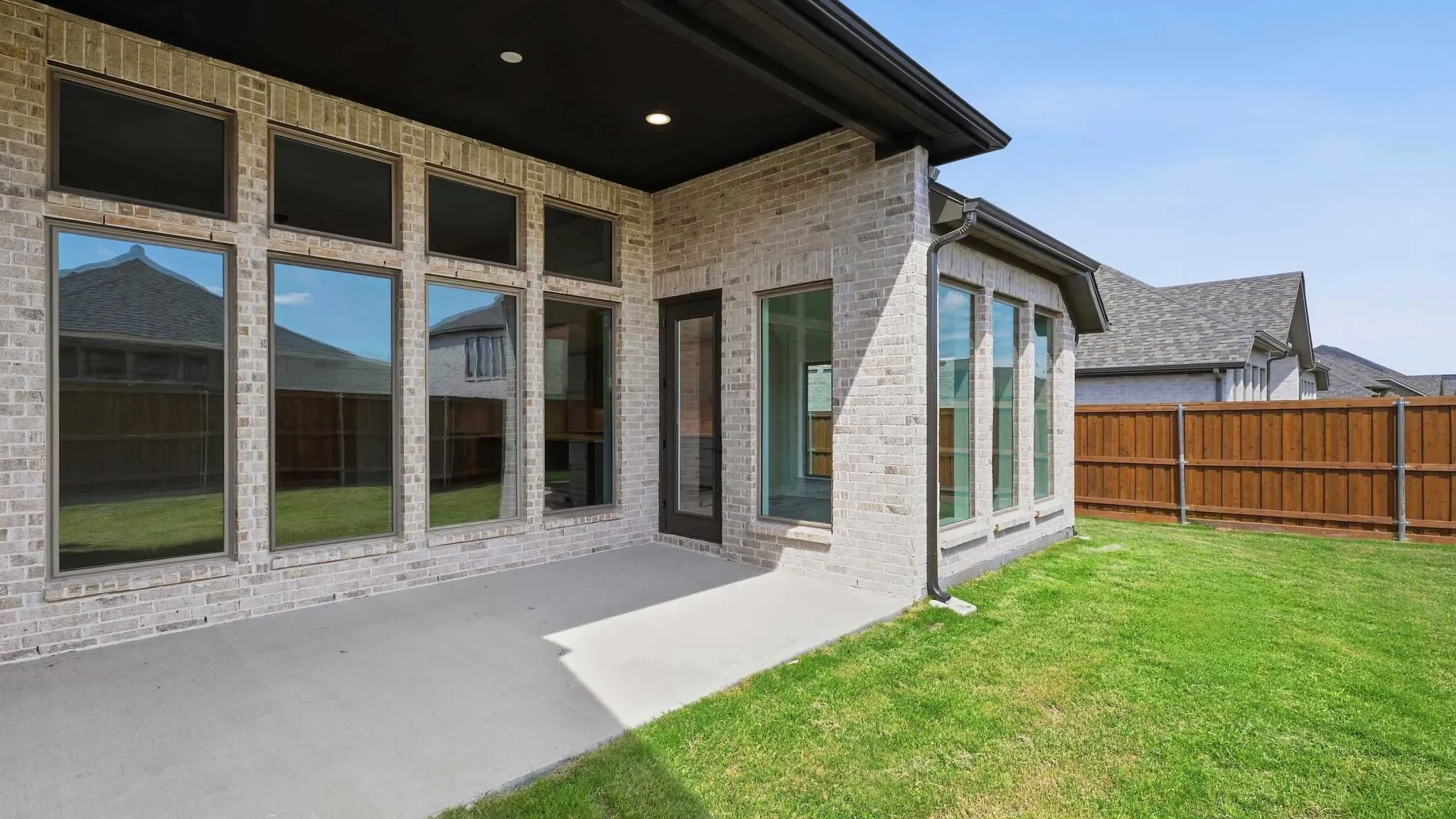 Single Family Residence For Sale in Ellis County , 260 Rosemallow Lane, Waxahachie, Texas 75165, 4 Bedroom, 3 Bathroom, 3 Garage spaces, 2,895 Sqft, built in 2026, mls#21264860, Real Estate Agent in Waxahachie, Homes For Sale in Ellis county, Homes For Sale in Waxahachie, Realtor in Waxahachie Texas, Real Estate Brokerage Independent Realty Texas, Luminita Cordes Realtor