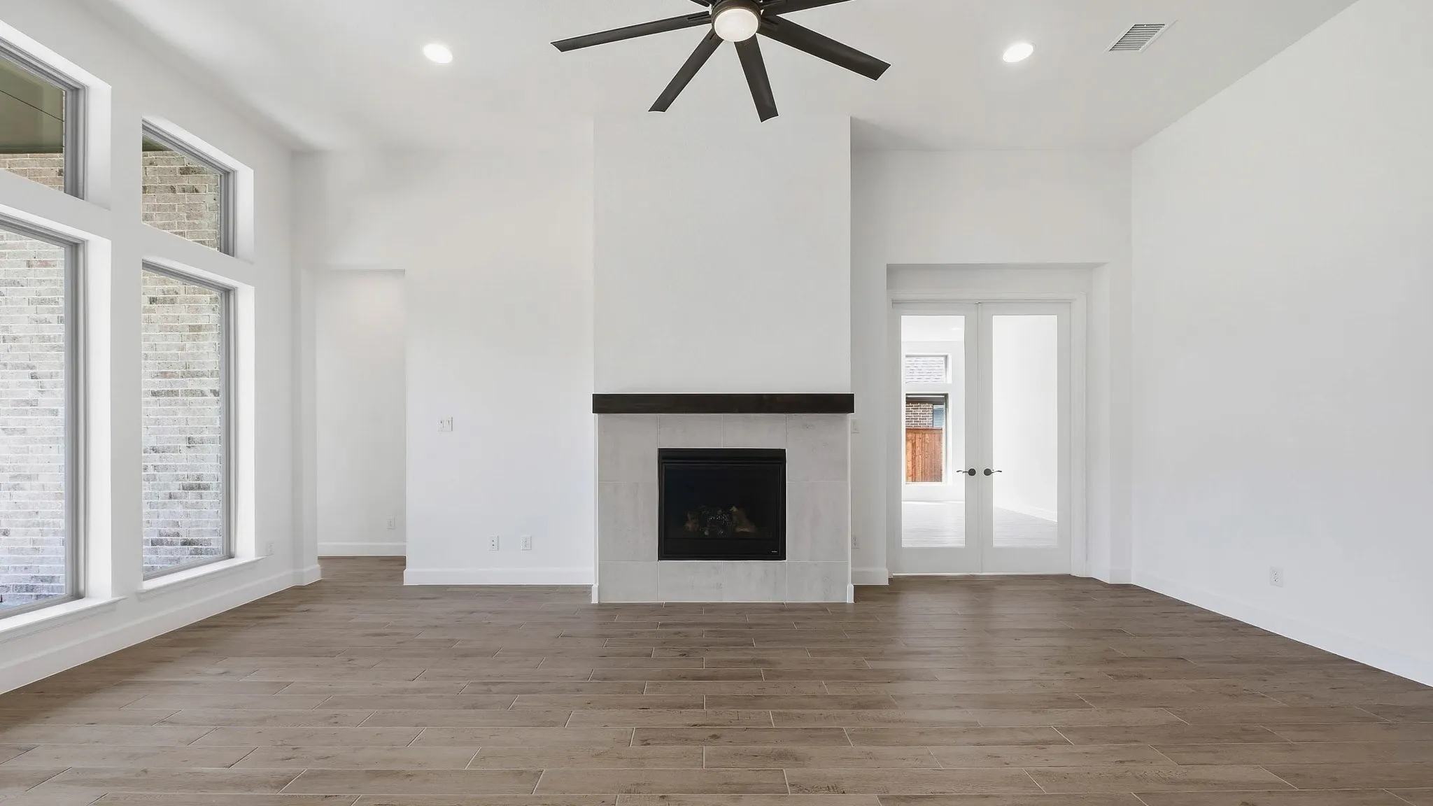 Single Family Residence For Sale in Ellis County , 260 Rosemallow Lane, Waxahachie, Texas 75165, 4 Bedroom, 3 Bathroom, 3 Garage spaces, 2,895 Sqft, built in 2026, mls#21264860, Real Estate Agent in Waxahachie, Homes For Sale in Ellis county, Homes For Sale in Waxahachie, Realtor in Waxahachie Texas, Real Estate Brokerage Independent Realty Texas, Luminita Cordes Realtor