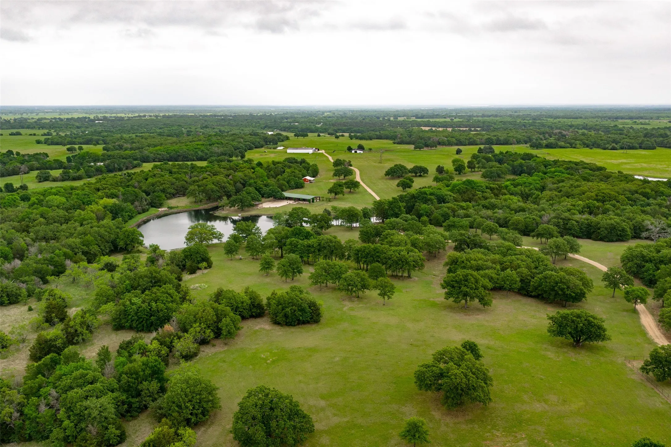 Single Family Residence For Sale in Navarro County , 5531 NE County Road 3130, Kerens, Texas 75144, 7 Bedroom, 4 Bathroom, 2 Garage spaces, 3,540 Sqft, built in 2010, mls#21264765, Real Estate Agent in Kerens, Homes For Sale in Navarro county, Homes For Sale in Kerens, Realtor in Kerens Texas, Real Estate Brokerage Independent Realty Texas, Luminita Cordes Realtor