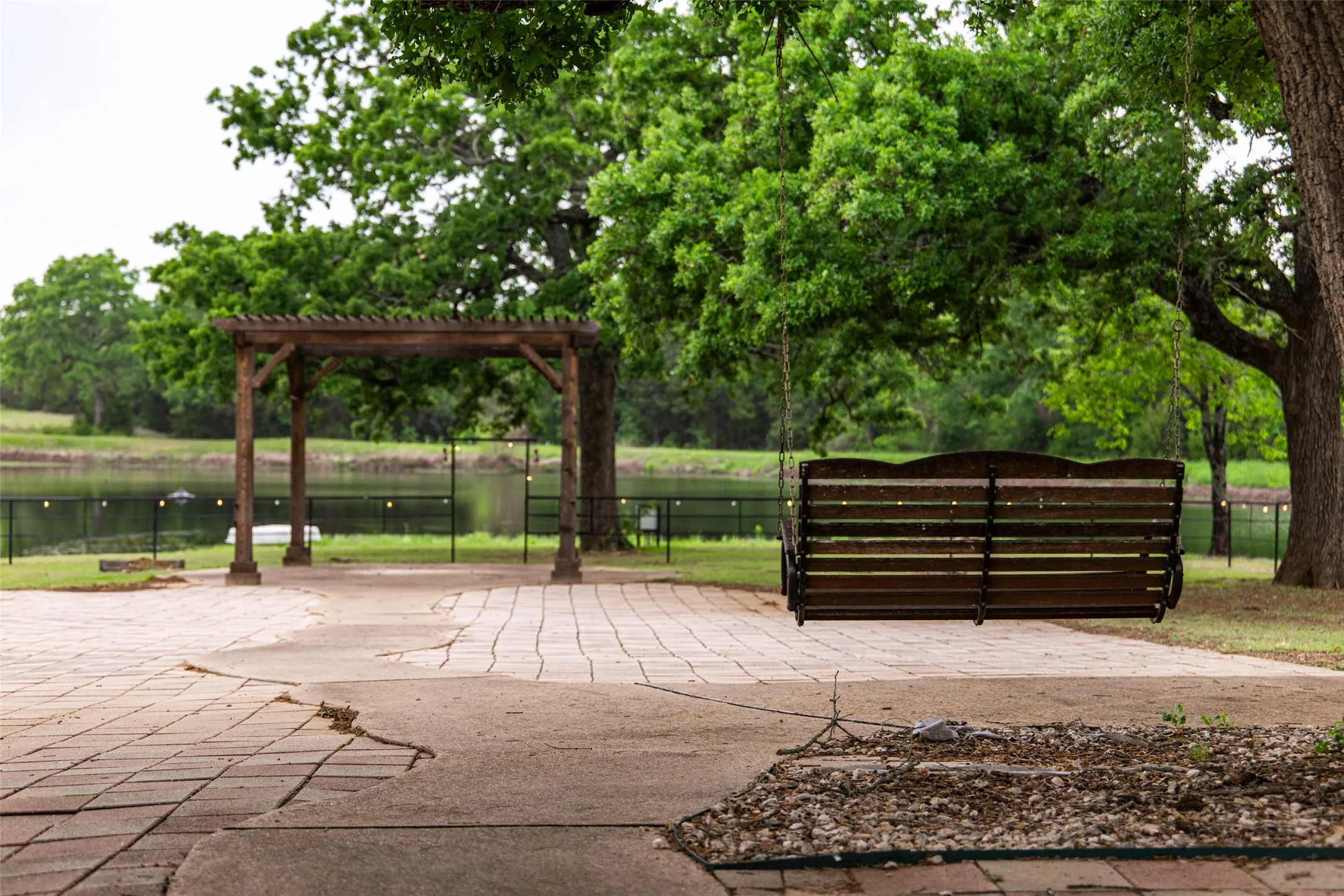 Single Family Residence For Sale in Navarro County , 5531 NE County Road 3130, Kerens, Texas 75144, 7 Bedroom, 4 Bathroom, 2 Garage spaces, 3,540 Sqft, built in 2010, mls#21264765, Real Estate Agent in Kerens, Homes For Sale in Navarro county, Homes For Sale in Kerens, Realtor in Kerens Texas, Real Estate Brokerage Independent Realty Texas, Luminita Cordes Realtor
