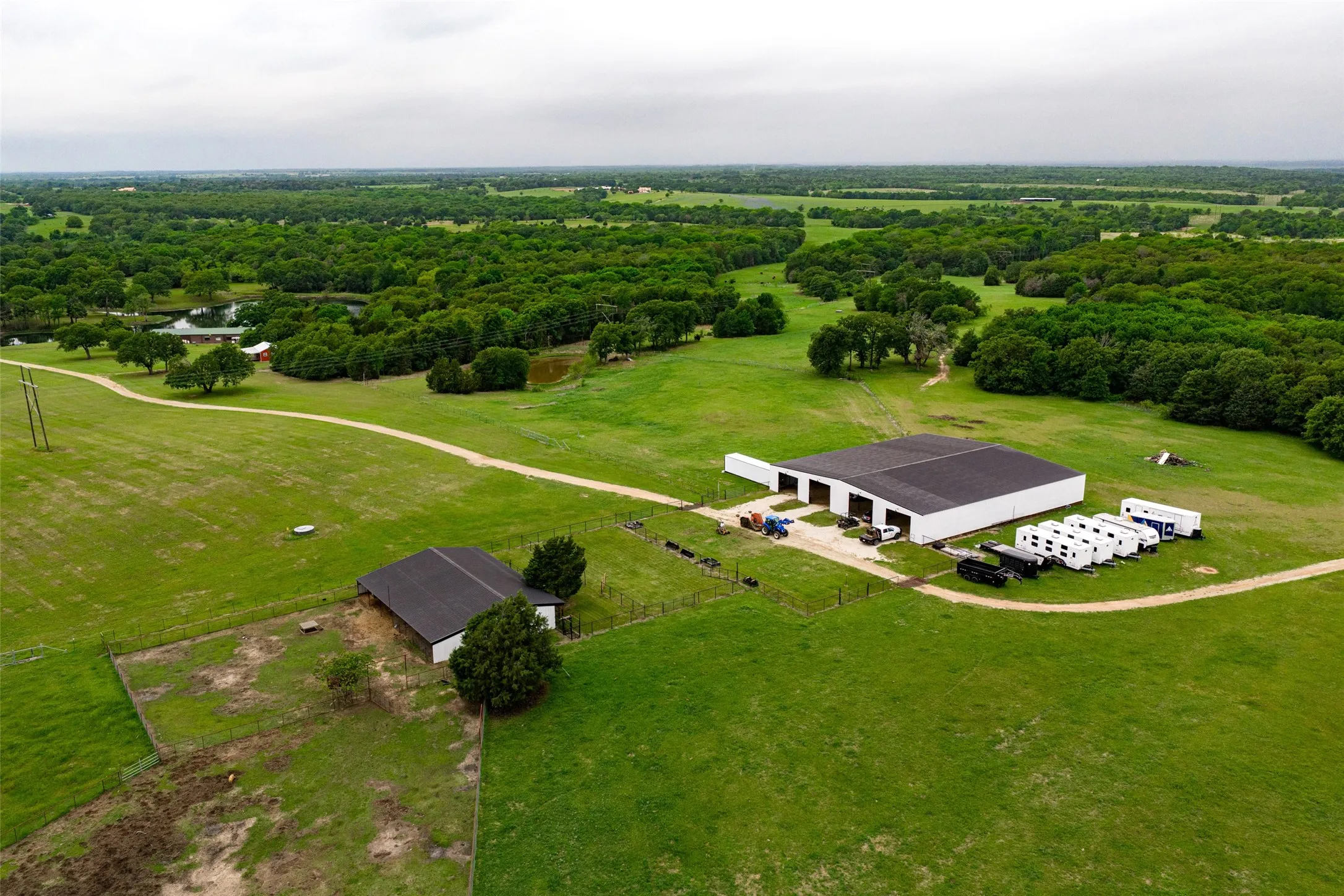 Single Family Residence For Sale in Navarro County , 5531 NE County Road 3130, Kerens, Texas 75144, 7 Bedroom, 4 Bathroom, 2 Garage spaces, 3,540 Sqft, built in 2010, mls#21264765, Real Estate Agent in Kerens, Homes For Sale in Navarro county, Homes For Sale in Kerens, Realtor in Kerens Texas, Real Estate Brokerage Independent Realty Texas, Luminita Cordes Realtor