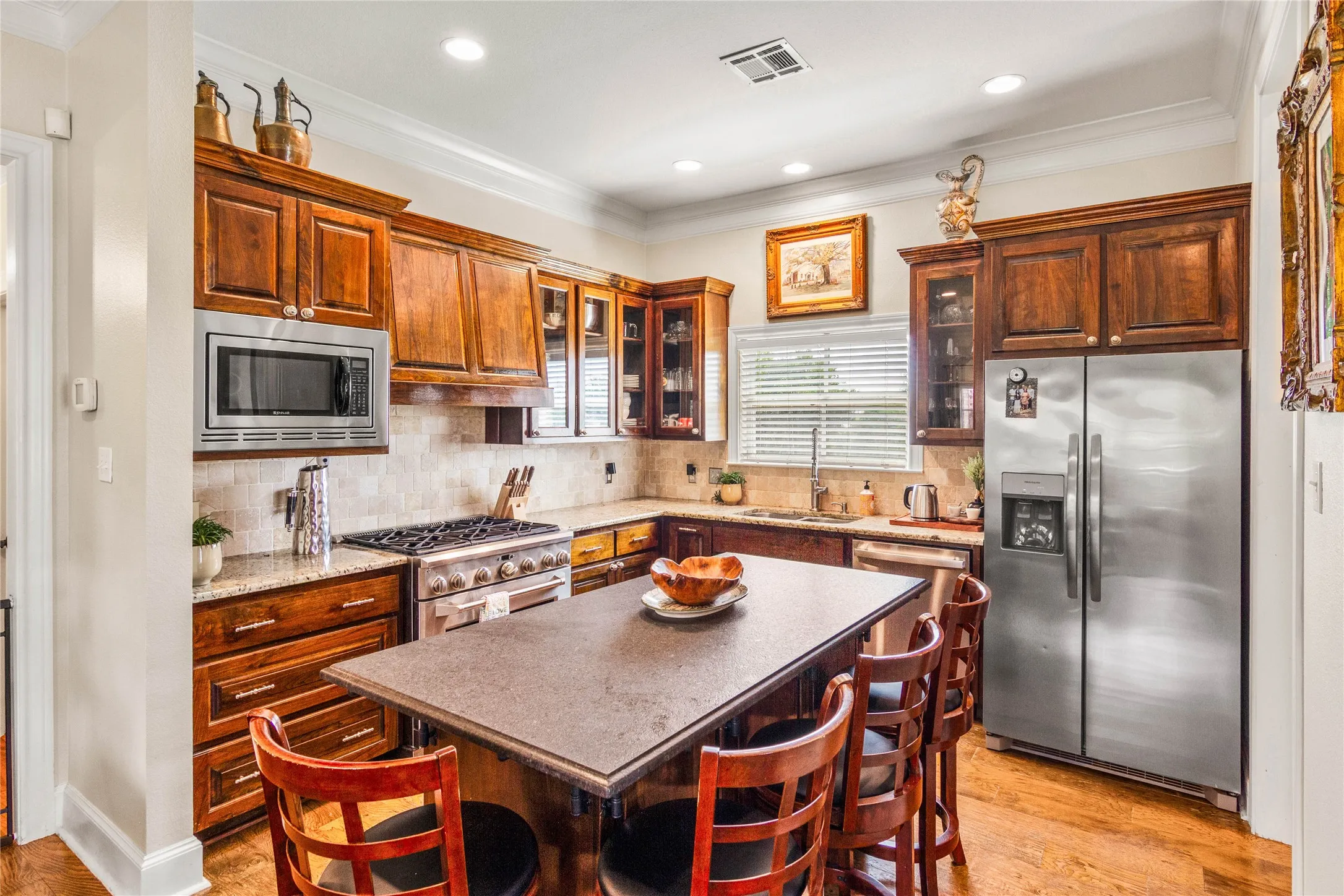 Single Family Residence For Sale in Mc Lennan County , 40 Enclave Court, Waco, Texas 76708, 4 Bedroom, 4 Bathroom, 2 Garage spaces, 2,825 Sqft, built in 2007, Price $625,000, mls#21250524, Real Estate Agent in Waco, Homes For Sale in Mc Lennan county, Homes For Sale in Waco, Realtor in Waco Texas, Real Estate Brokerage Independent Realty Texas, Luminita Cordes Realtor