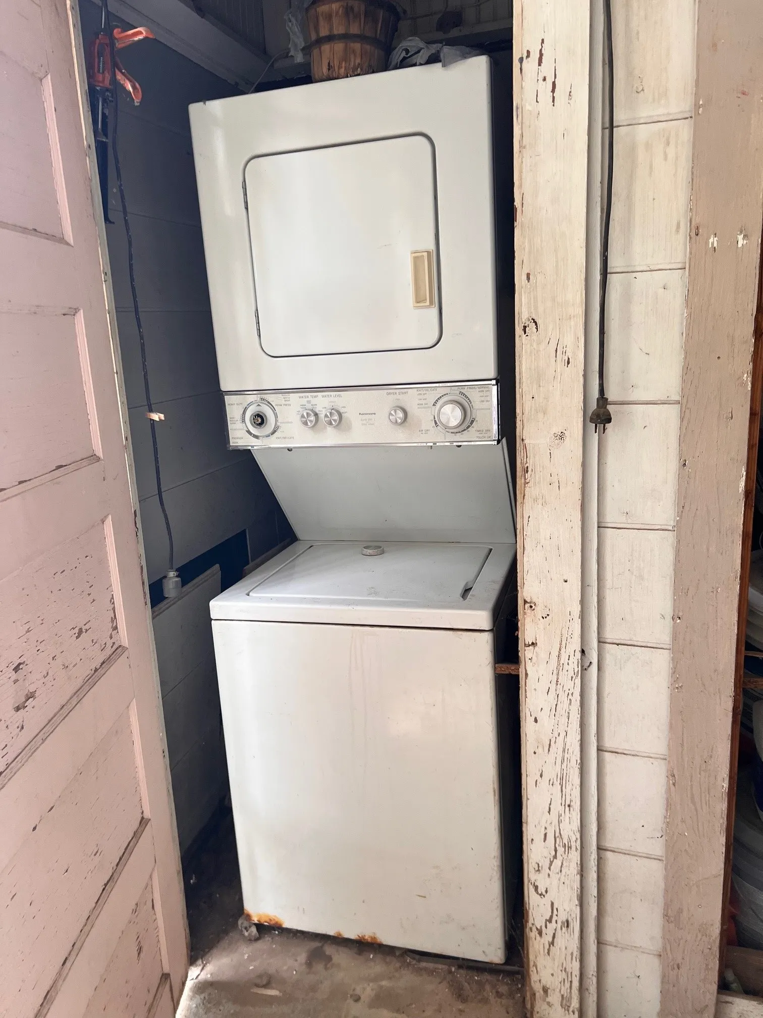 Single Family Residence For Sale in Comanche County , 101 E Commerce Street, Gustine, Texas 76455, 3 Bedrooms, 2 Bathrooms, Garage spaces, 980 Sqft, built in 1920, Price $72,900, mls#21253404, Real Estate Agent in Gustine, Homes For Sale in Comanche county, Homes For Sale in Gustine, Realtor in Gustine Texas, Real Estate Brokerage Independent Realty Texas, Luminita Cordes Realtor