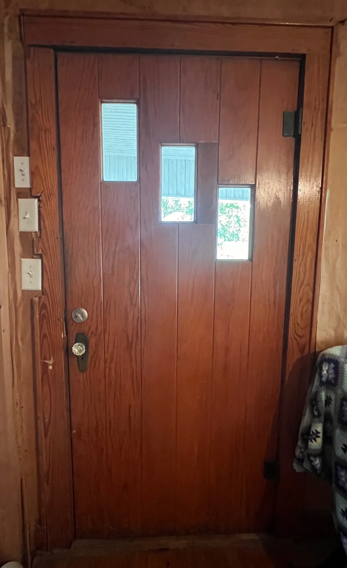 Single Family Residence For Sale in Comanche County , 101 E Commerce Street, Gustine, Texas 76455, 3 Bedrooms, 2 Bathrooms, Garage spaces, 980 Sqft, built in 1920, Price $72,900, mls#21253404, Real Estate Agent in Gustine, Homes For Sale in Comanche county, Homes For Sale in Gustine, Realtor in Gustine Texas, Real Estate Brokerage Independent Realty Texas, Luminita Cordes Realtor