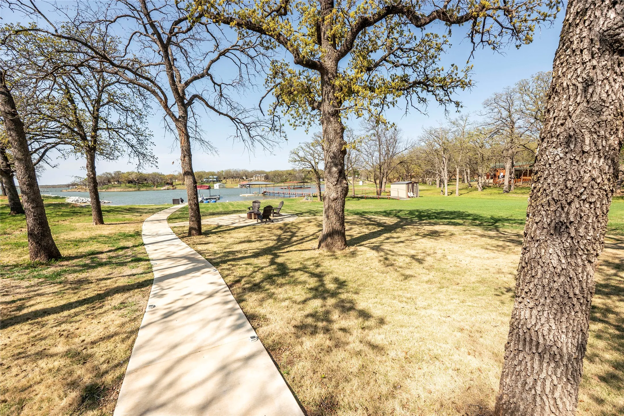 Single Family Residence For Sale in Montague County , 1529 Casino Road, Nocona, Texas 76255, 3 Bedrooms, 2 Bathrooms, Garage spaces, 2,006 Sqft, built in 2022, Price $749,000, mls#21264942, Real Estate Agent in Nocona, Homes For Sale in Montague county, Homes For Sale in Nocona, Realtor in Nocona Texas, Real Estate Brokerage Independent Realty Texas, Luminita Cordes Realtor