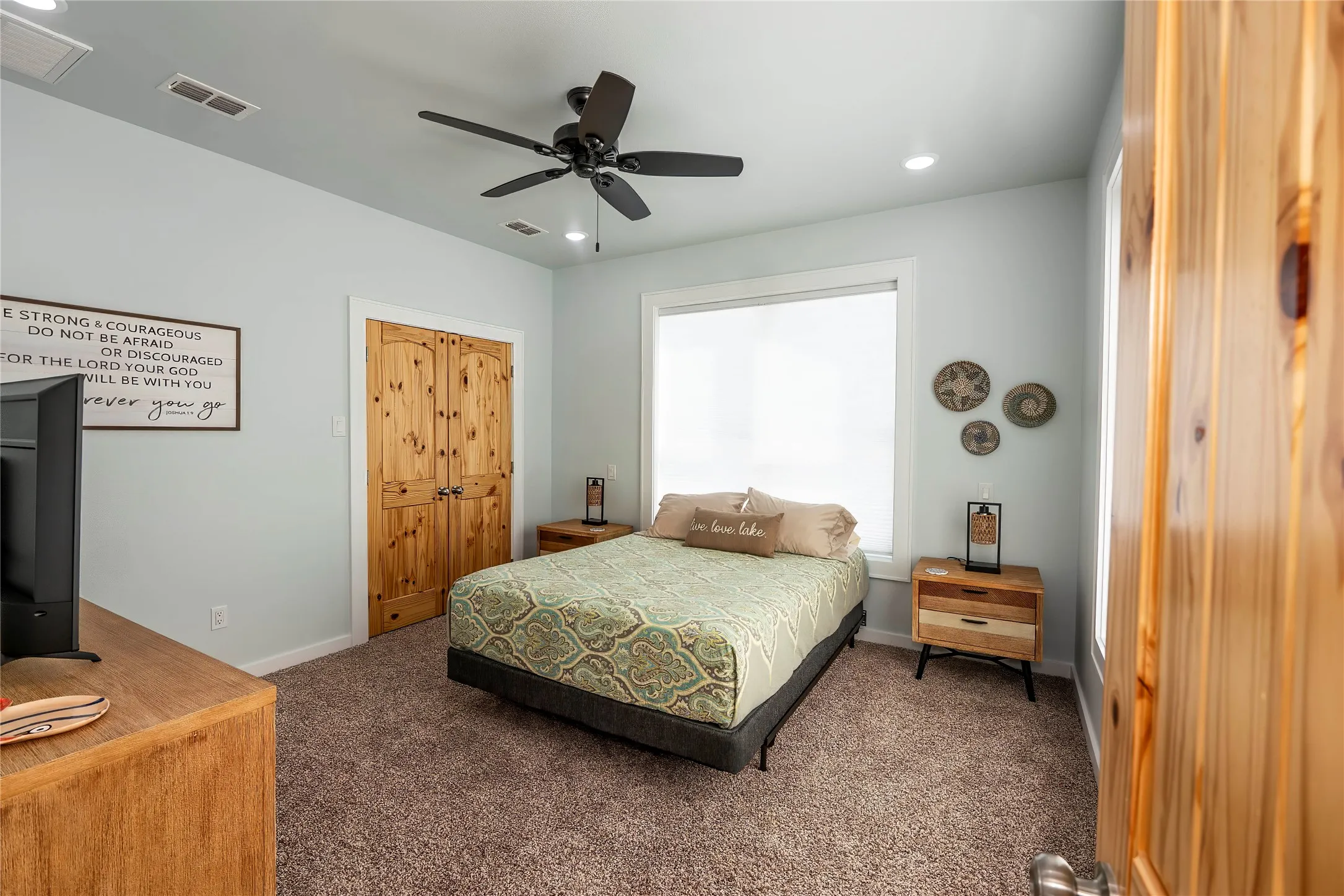 Single Family Residence For Sale in Montague County , 1529 Casino Road, Nocona, Texas 76255, 3 Bedrooms, 2 Bathrooms, Garage spaces, 2,006 Sqft, built in 2022, Price $749,000, mls#21264942, Real Estate Agent in Nocona, Homes For Sale in Montague county, Homes For Sale in Nocona, Realtor in Nocona Texas, Real Estate Brokerage Independent Realty Texas, Luminita Cordes Realtor