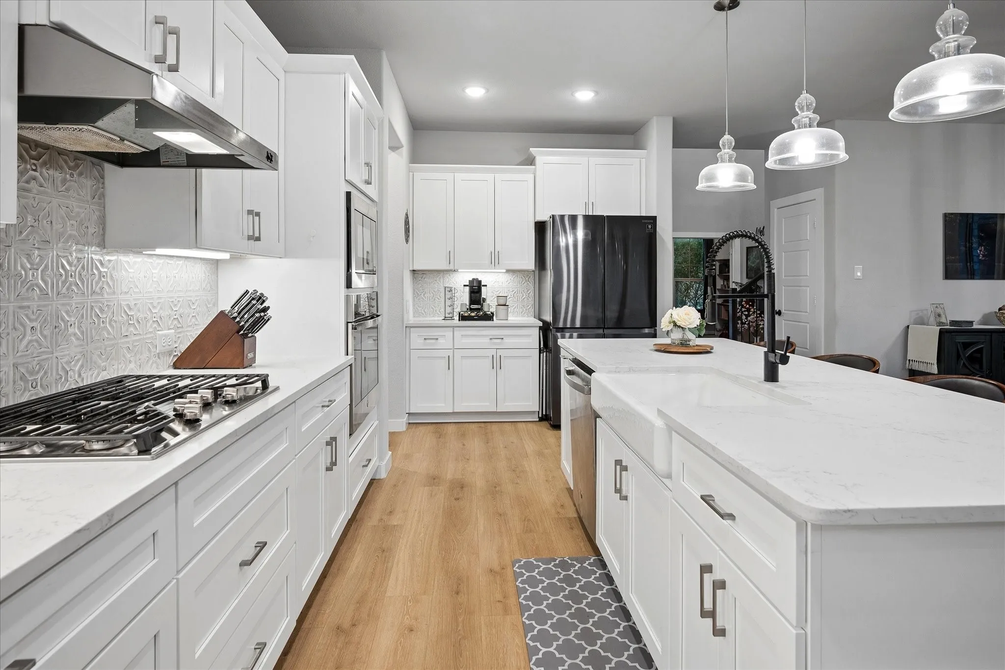 Single Family Residence For Sale in Dallas County , 113 Camelia Street, Garland, Texas 75043, 4 Bedroom, 3 Bathroom, 2 Garage spaces, 2,989 Sqft, built in 2021, mls#21264906, Real Estate Agent in Garland, Homes For Sale in Dallas county, Homes For Sale in Garland, Realtor in Garland Texas, Real Estate Brokerage Independent Realty Texas, Luminita Cordes Realtor