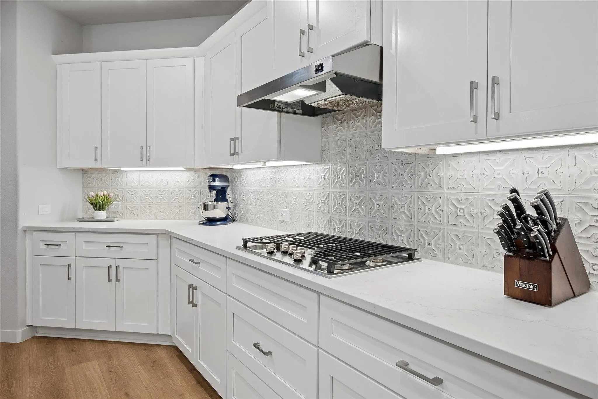 Single Family Residence For Sale in Dallas County , 113 Camelia Street, Garland, Texas 75043, 4 Bedroom, 3 Bathroom, 2 Garage spaces, 2,989 Sqft, built in 2021, mls#21264906, Real Estate Agent in Garland, Homes For Sale in Dallas county, Homes For Sale in Garland, Realtor in Garland Texas, Real Estate Brokerage Independent Realty Texas, Luminita Cordes Realtor