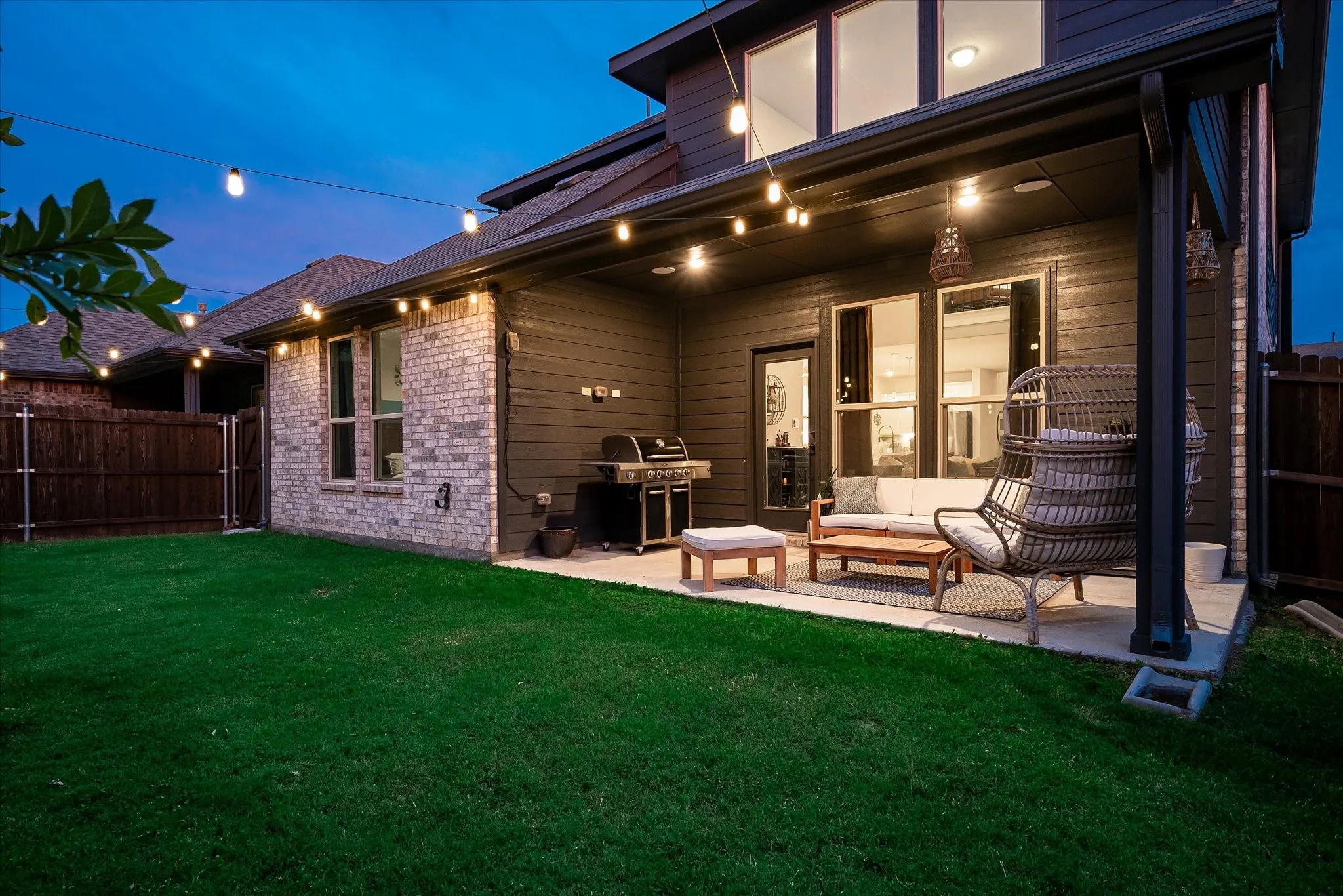 Single Family Residence For Sale in Dallas County , 113 Camelia Street, Garland, Texas 75043, 4 Bedroom, 3 Bathroom, 2 Garage spaces, 2,989 Sqft, built in 2021, mls#21264906, Real Estate Agent in Garland, Homes For Sale in Dallas county, Homes For Sale in Garland, Realtor in Garland Texas, Real Estate Brokerage Independent Realty Texas, Luminita Cordes Realtor