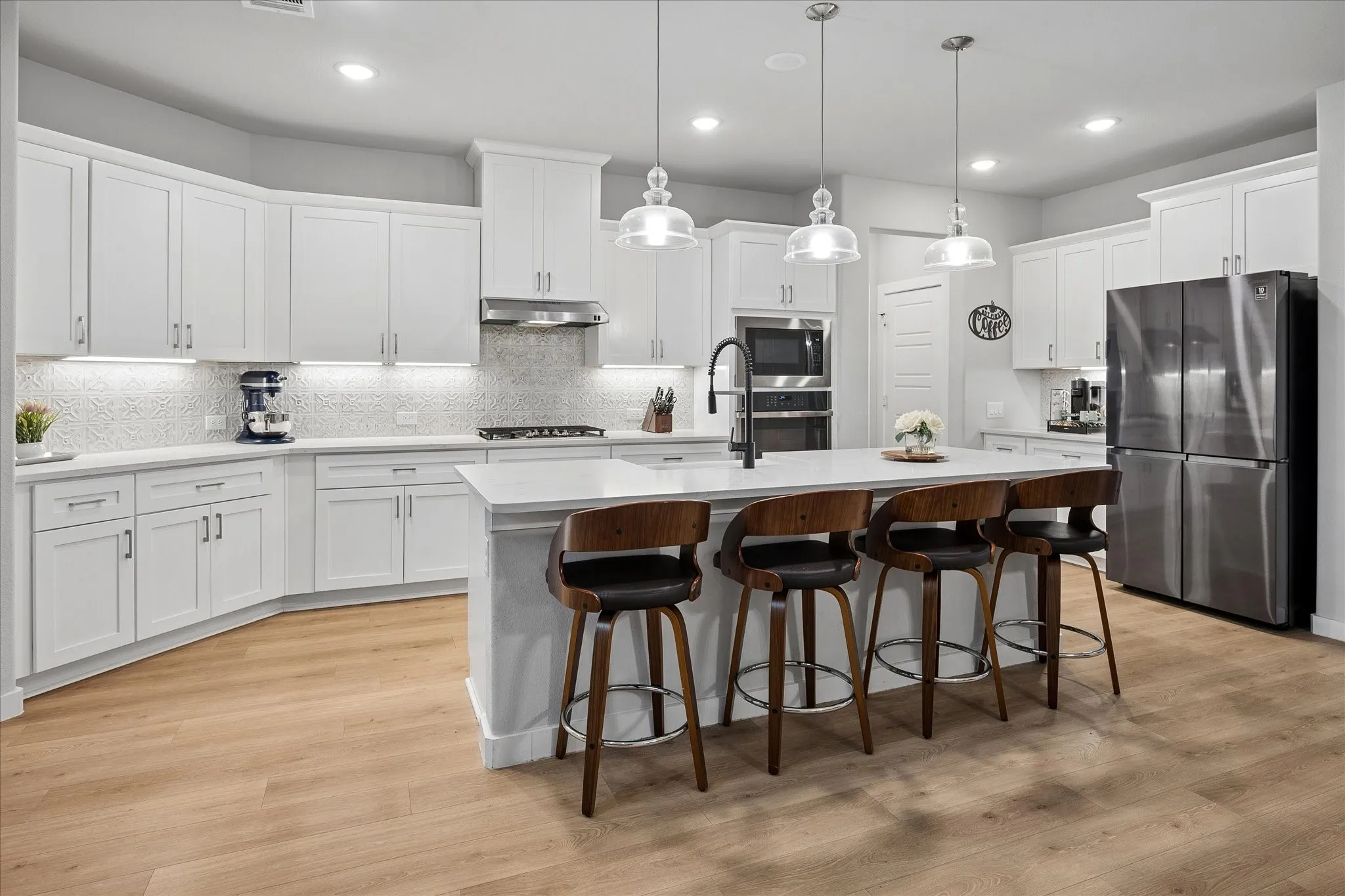 Single Family Residence For Sale in Dallas County , 113 Camelia Street, Garland, Texas 75043, 4 Bedroom, 3 Bathroom, 2 Garage spaces, 2,989 Sqft, built in 2021, mls#21264906, Real Estate Agent in Garland, Homes For Sale in Dallas county, Homes For Sale in Garland, Realtor in Garland Texas, Real Estate Brokerage Independent Realty Texas, Luminita Cordes Realtor