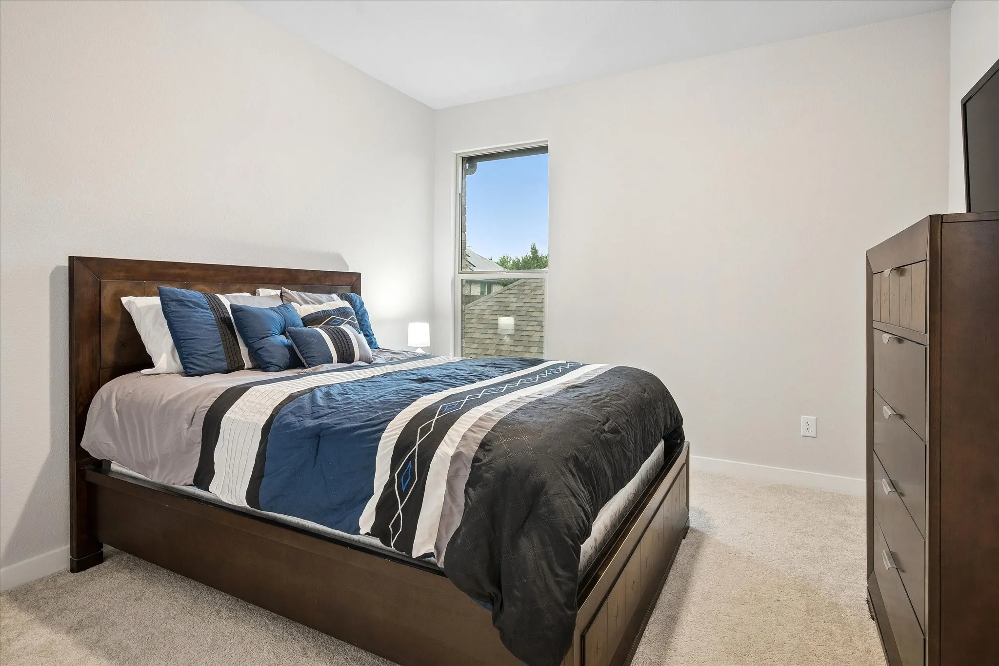 Single Family Residence For Sale in Dallas County , 113 Camelia Street, Garland, Texas 75043, 4 Bedroom, 3 Bathroom, 2 Garage spaces, 2,989 Sqft, built in 2021, mls#21264906, Real Estate Agent in Garland, Homes For Sale in Dallas county, Homes For Sale in Garland, Realtor in Garland Texas, Real Estate Brokerage Independent Realty Texas, Luminita Cordes Realtor