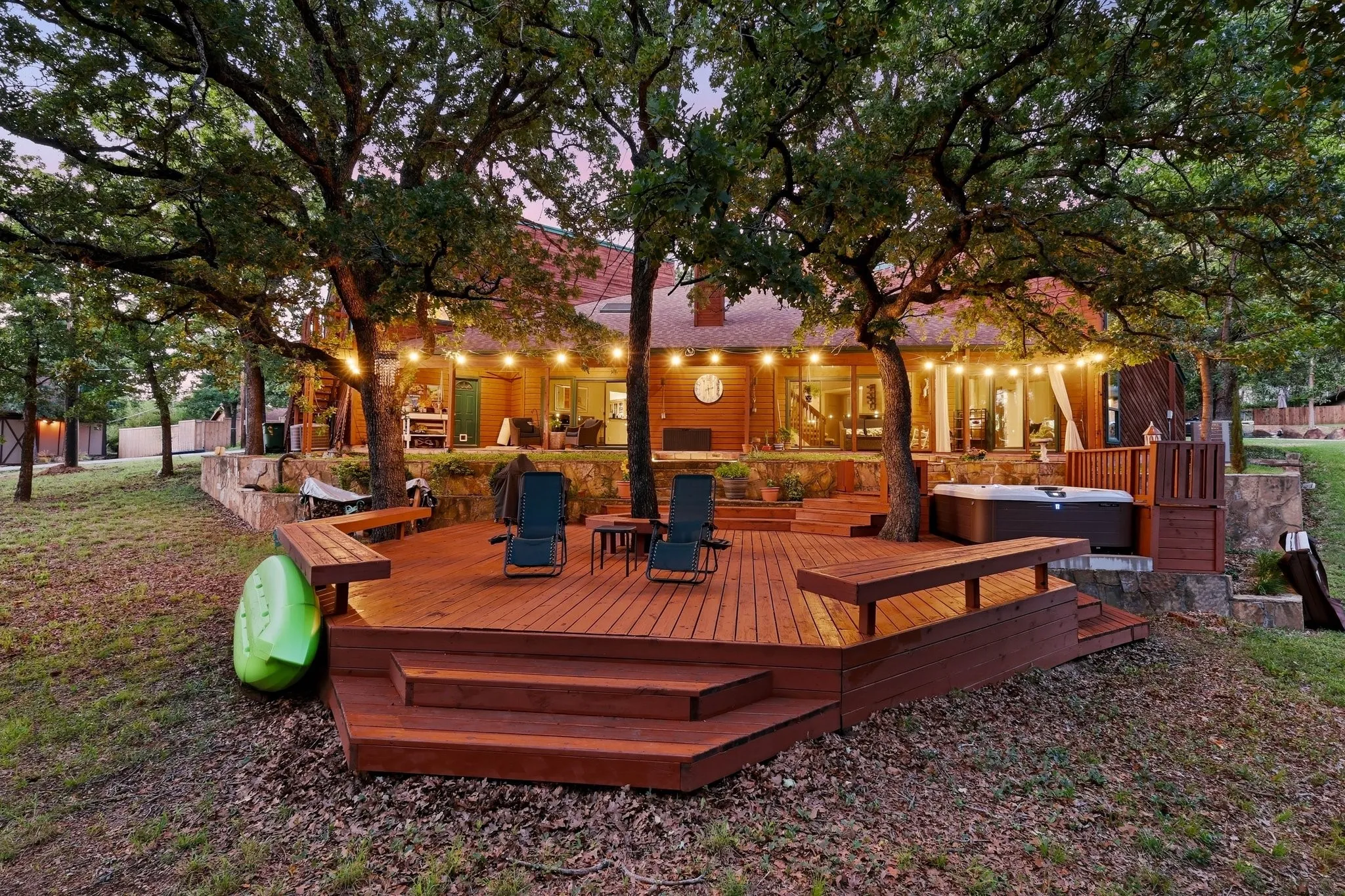 Single Family Residence For Sale in Denton County , 122 Brookdale Drive, Highland Village, Texas 75077, 4 Bedroom, 4 Bathroom, 2 Garage spaces, 2,874 Sqft, built in 1979, mls#21260663, Real Estate Agent in Highland Village, Homes For Sale in Denton county, Homes For Sale in Highland Village, Realtor in Highland Village Texas, Real Estate Brokerage Independent Realty Texas, Luminita Cordes Realtor