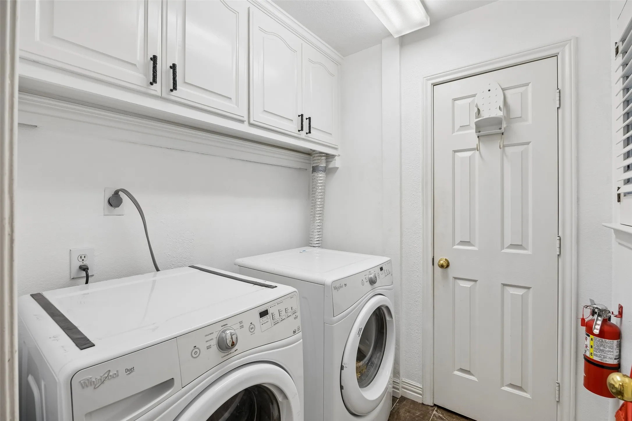 Single Family Residence For Sale in Dallas County , 3402 Juniper Court, Rowlett, Texas 75088, 4 Bedroom, 3 Bathroom, Garage spaces, 2,816 Sqft, built in 1996, mls#21263911, Real Estate Agent in Rowlett, Homes For Sale in Dallas county, Homes For Sale in Rowlett, Realtor in Rowlett Texas, Real Estate Brokerage Independent Realty Texas, Luminita Cordes Realtor