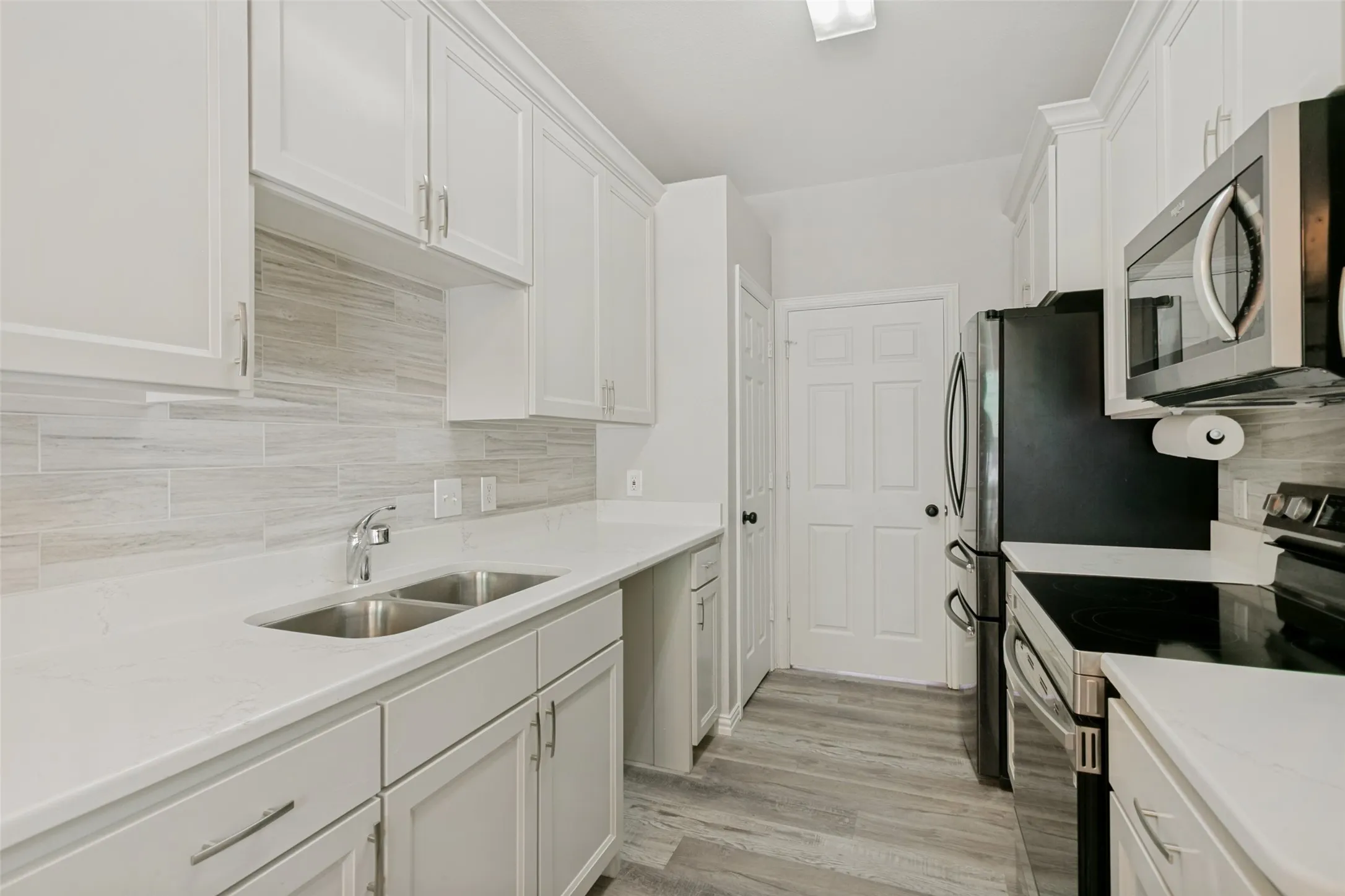Single Family Residence For Sale in Denton County , 1219 Devonshire Drive, Providence Village, Texas 76227, 4 Bedroom, 3 Bathroom, 2 Garage spaces, 1,549 Sqft, built in 2002, mls#21264763, Real Estate Agent in Providence Village, Homes For Sale in Denton county, Homes For Sale in Providence Village, Realtor in Providence Village Texas, Real Estate Brokerage Independent Realty Texas, Luminita Cordes Realtor