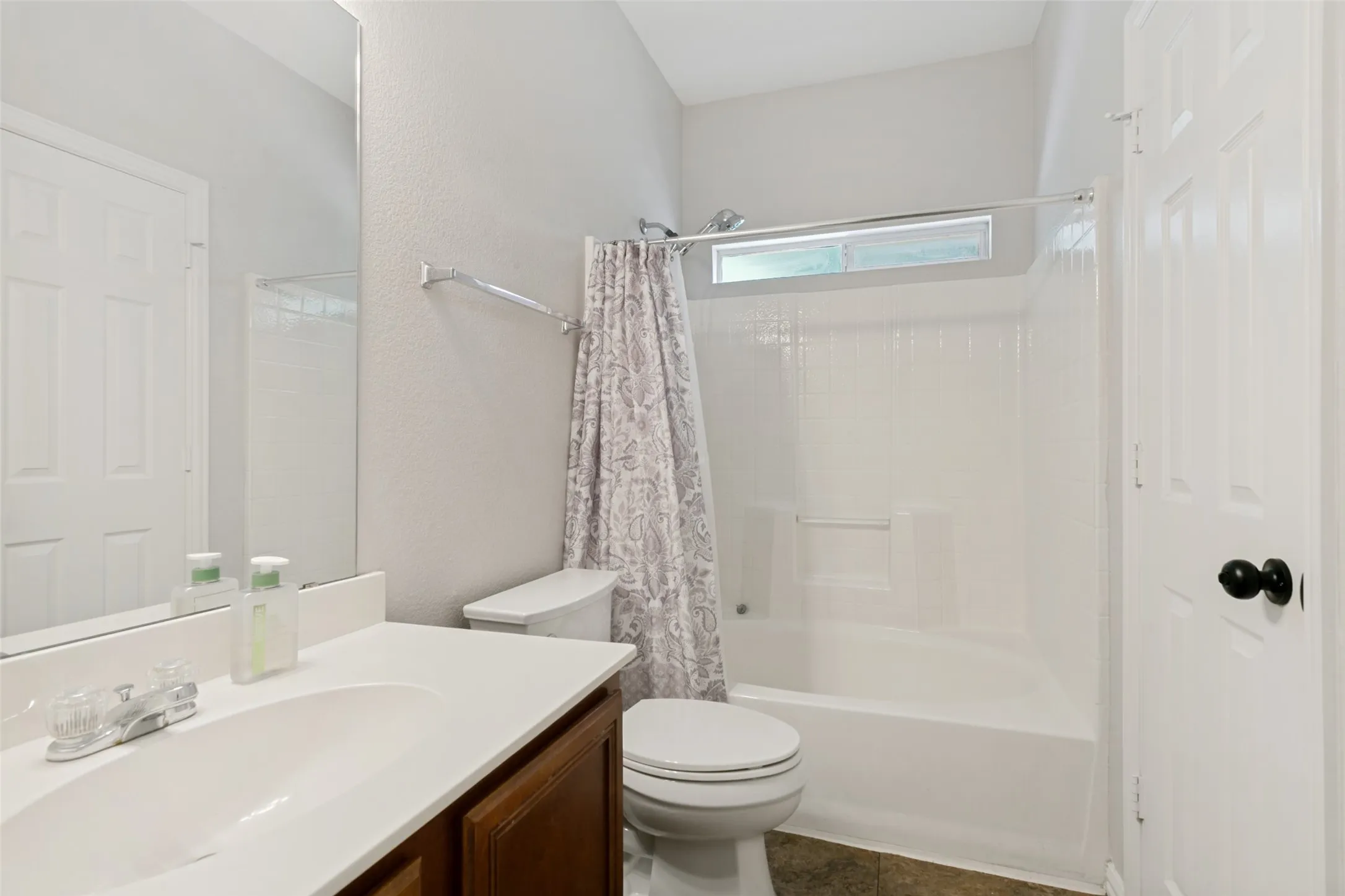 Single Family Residence For Sale in Denton County , 1219 Devonshire Drive, Providence Village, Texas 76227, 4 Bedroom, 3 Bathroom, 2 Garage spaces, 1,549 Sqft, built in 2002, mls#21264763, Real Estate Agent in Providence Village, Homes For Sale in Denton county, Homes For Sale in Providence Village, Realtor in Providence Village Texas, Real Estate Brokerage Independent Realty Texas, Luminita Cordes Realtor