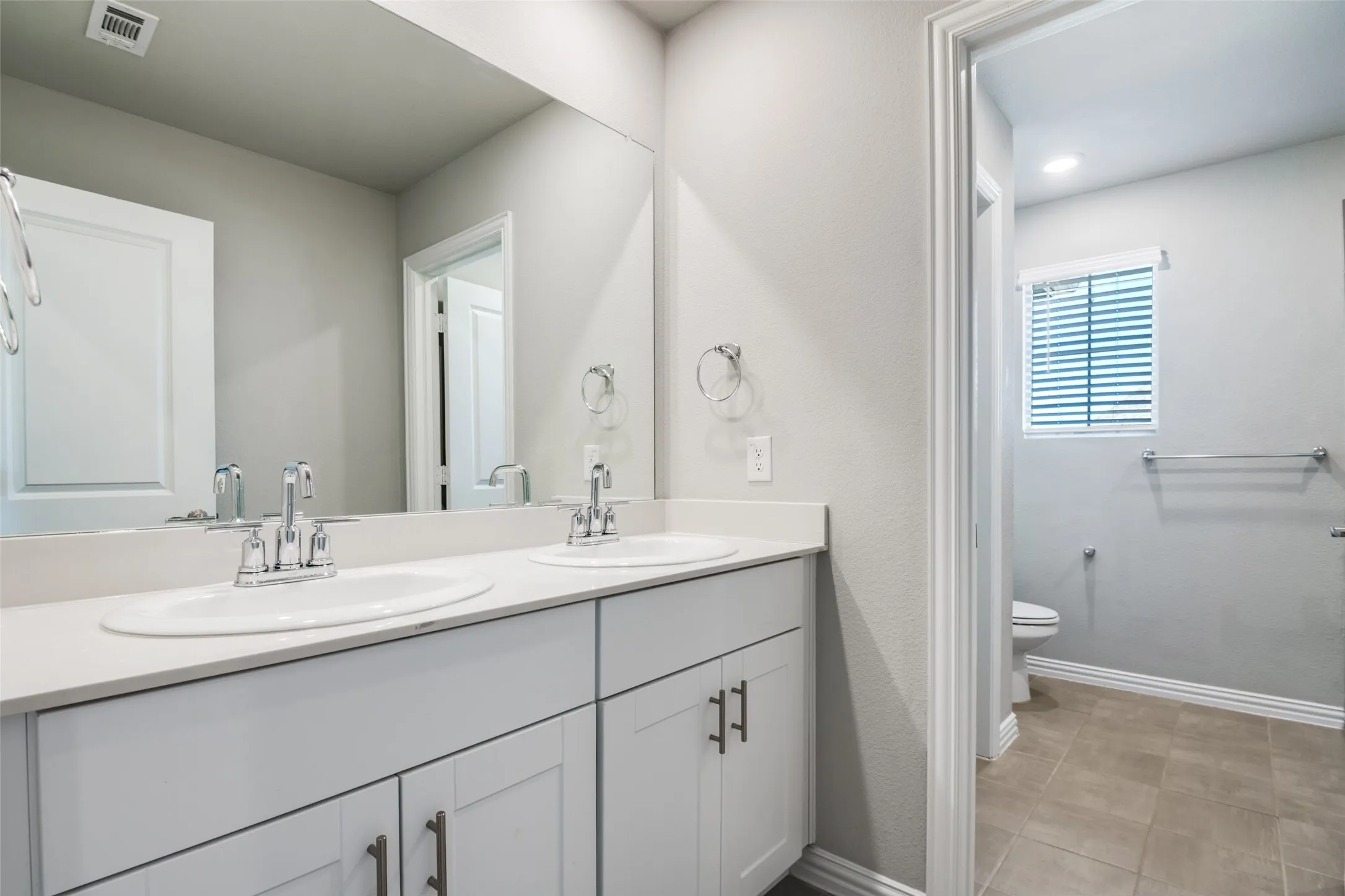 Single Family Residence For Sale in Hunt County , 3225 Feller Lane, Royse City, Texas 75189, 5 Bedroom, 3 Bathroom, 2 Garage spaces, 3,017 Sqft, built in 2021, mls#21265027, Real Estate Agent in Royse City, Homes For Sale in Hunt county, Homes For Sale in Royse City, Realtor in Royse City Texas, Real Estate Brokerage Independent Realty Texas, Luminita Cordes Realtor