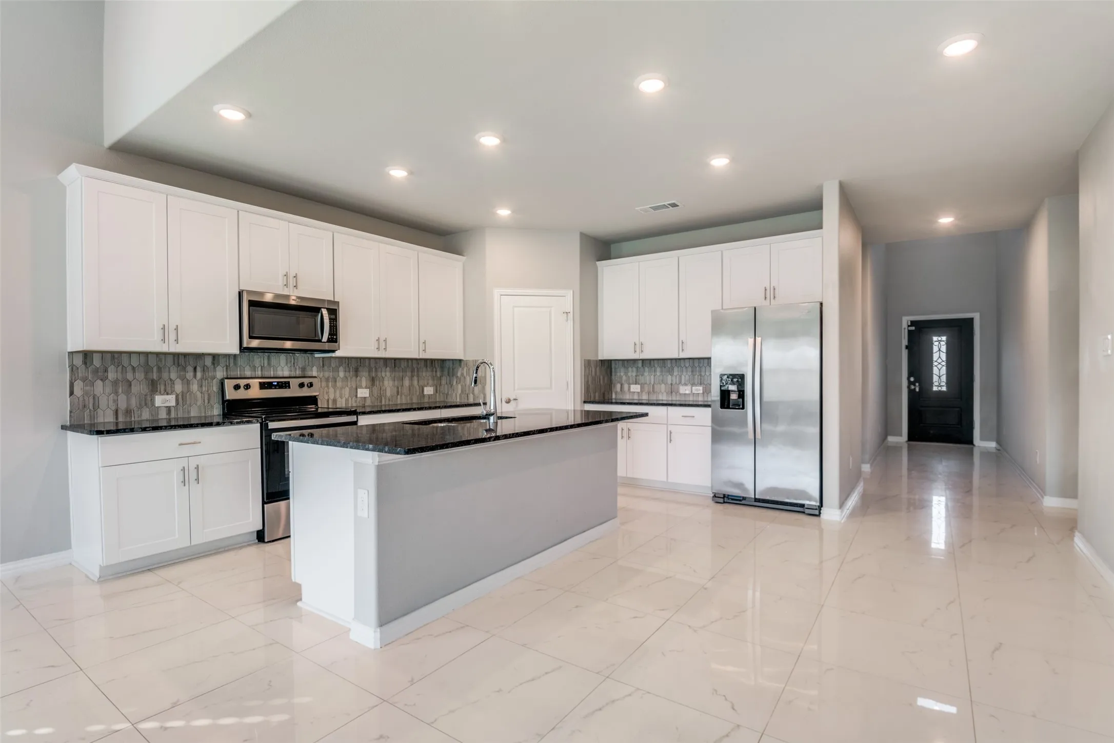 Single Family Residence For Sale in Hunt County , 3225 Feller Lane, Royse City, Texas 75189, 5 Bedroom, 3 Bathroom, 2 Garage spaces, 3,017 Sqft, built in 2021, mls#21265027, Real Estate Agent in Royse City, Homes For Sale in Hunt county, Homes For Sale in Royse City, Realtor in Royse City Texas, Real Estate Brokerage Independent Realty Texas, Luminita Cordes Realtor