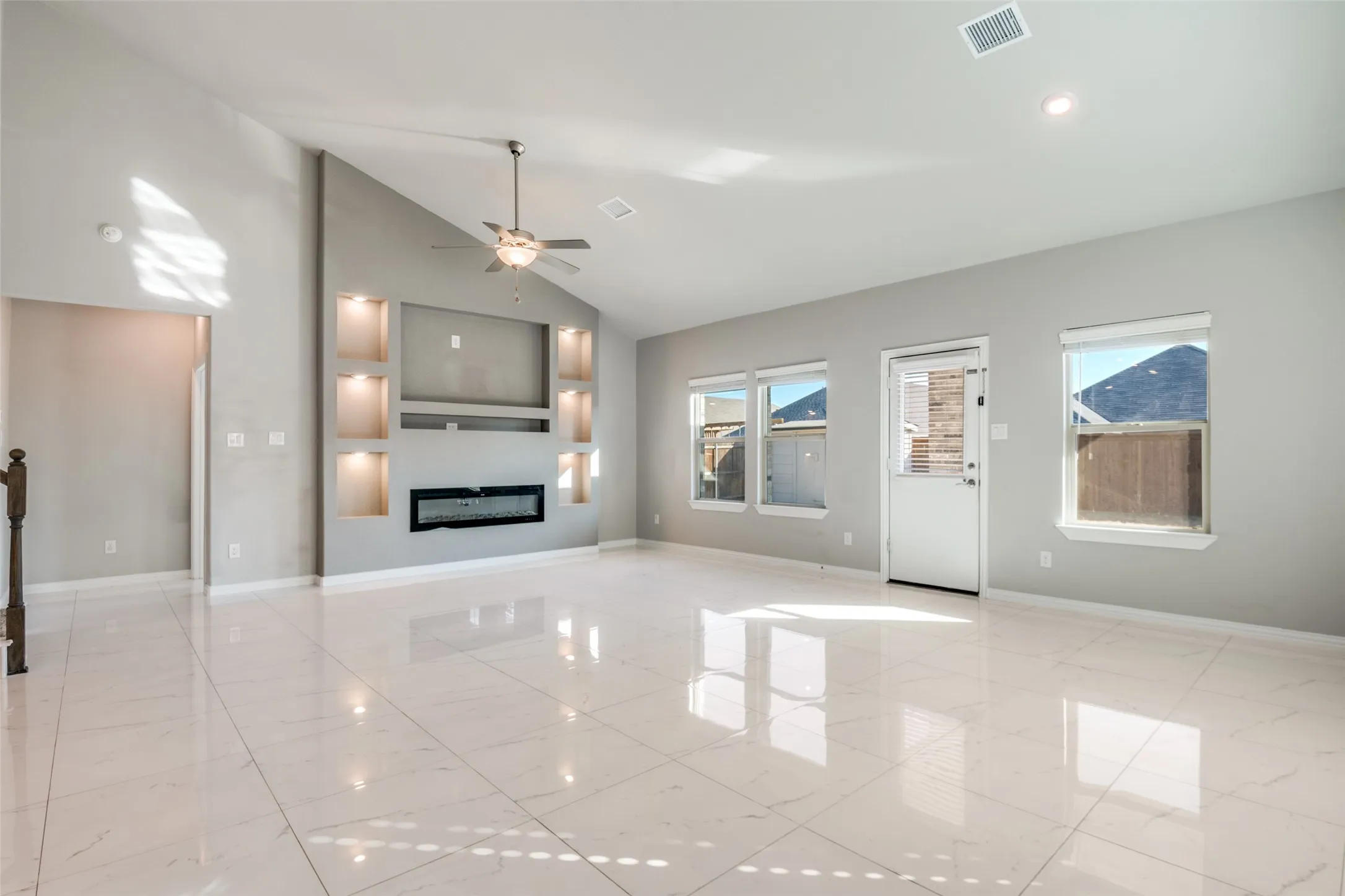 Single Family Residence For Sale in Hunt County , 3225 Feller Lane, Royse City, Texas 75189, 5 Bedroom, 3 Bathroom, 2 Garage spaces, 3,017 Sqft, built in 2021, mls#21265027, Real Estate Agent in Royse City, Homes For Sale in Hunt county, Homes For Sale in Royse City, Realtor in Royse City Texas, Real Estate Brokerage Independent Realty Texas, Luminita Cordes Realtor