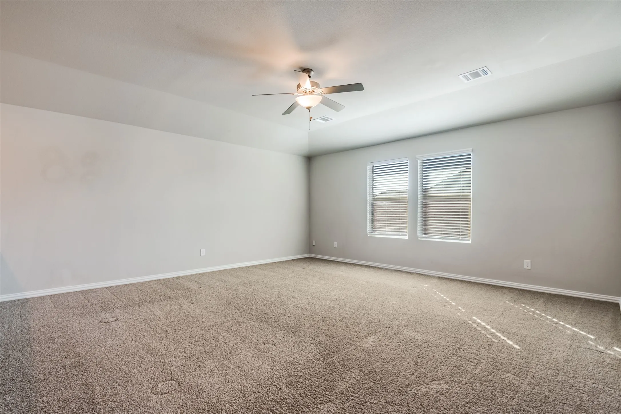 Single Family Residence For Sale in Hunt County , 3225 Feller Lane, Royse City, Texas 75189, 5 Bedroom, 3 Bathroom, 2 Garage spaces, 3,017 Sqft, built in 2021, mls#21265027, Real Estate Agent in Royse City, Homes For Sale in Hunt county, Homes For Sale in Royse City, Realtor in Royse City Texas, Real Estate Brokerage Independent Realty Texas, Luminita Cordes Realtor
