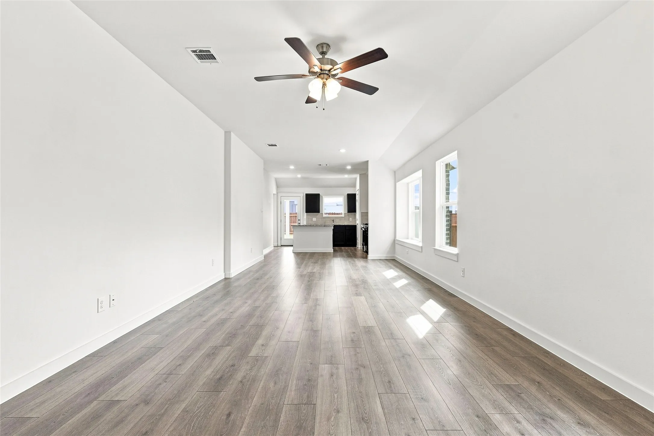 Single Family Residence For Sale in Kaufman County , 1024 Barkers Pond Avenue, Forney, Texas 75126, 3 Bedroom, 2 Bathroom, 2 Garage spaces, 1,518 Sqft, built in 2026, mls#21263984, Real Estate Agent in Forney, Homes For Sale in Kaufman county, Homes For Sale in Forney, Realtor in Forney Texas, Real Estate Brokerage Independent Realty Texas, Luminita Cordes Realtor