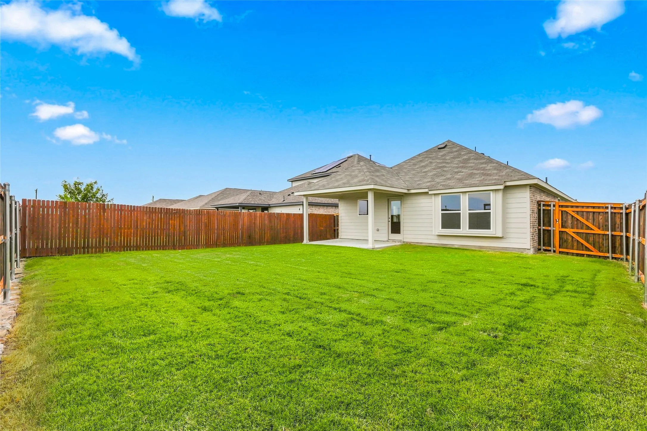Single Family Residence For Sale in Kaufman County , 1024 Barkers Pond Avenue, Forney, Texas 75126, 3 Bedroom, 2 Bathroom, 2 Garage spaces, 1,518 Sqft, built in 2026, mls#21263984, Real Estate Agent in Forney, Homes For Sale in Kaufman county, Homes For Sale in Forney, Realtor in Forney Texas, Real Estate Brokerage Independent Realty Texas, Luminita Cordes Realtor