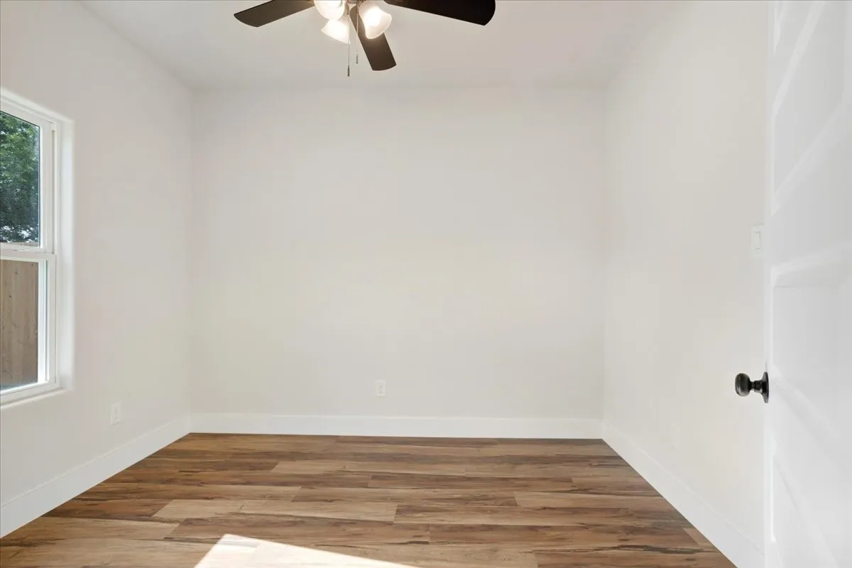 Single Family Residence For Sale in Grayson County , 413 N Colbert Avenue, Sherman, Texas 75090, 3 Bedroom, 2 Bathroom, 1 Garage spaces, 1,323 Sqft, built in 2025, mls#21263293, Real Estate Agent in Sherman, Homes For Sale in Grayson county, Homes For Sale in Sherman, Realtor in Sherman Texas, Real Estate Brokerage Independent Realty Texas, Luminita Cordes Realtor