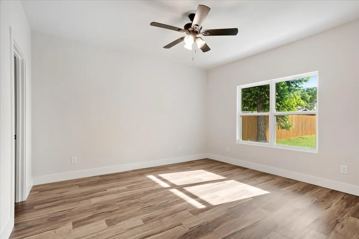 Single Family Residence For Sale in Grayson County , 413 N Colbert Avenue, Sherman, Texas 75090, 3 Bedroom, 2 Bathroom, 1 Garage spaces, 1,323 Sqft, built in 2025, mls#21263293, Real Estate Agent in Sherman, Homes For Sale in Grayson county, Homes For Sale in Sherman, Realtor in Sherman Texas, Real Estate Brokerage Independent Realty Texas, Luminita Cordes Realtor