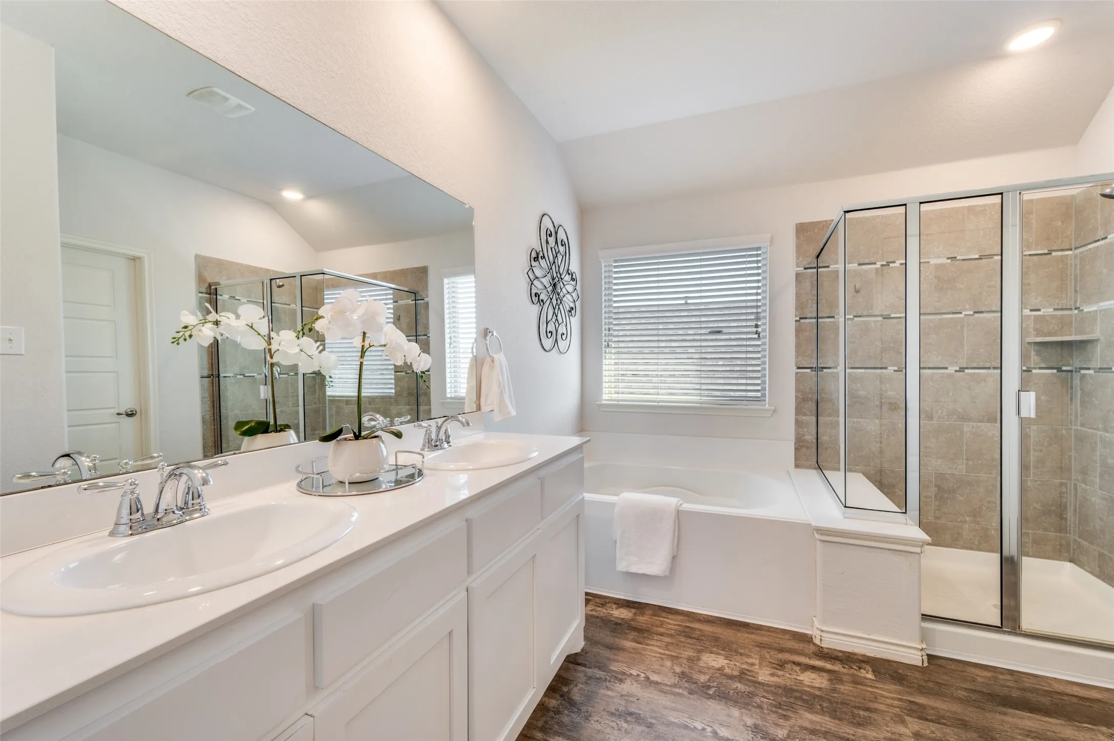 Single Family Residence For Rent in Denton County , 2281 Miramar Drive, Little Elm, Texas 75068, 4 Bedroom, 3 Bathroom, 2 Garage spaces, 2,246 Sqft, built in 2018, mls#21264704, Real Estate Agent in Little Elm, Homes For Rent in Denton county, Homes For Rent in Little Elm, Realtor in Little Elm Texas, Real Estate Brokerage Independent Realty Texas, Luminita Cordes Realtor