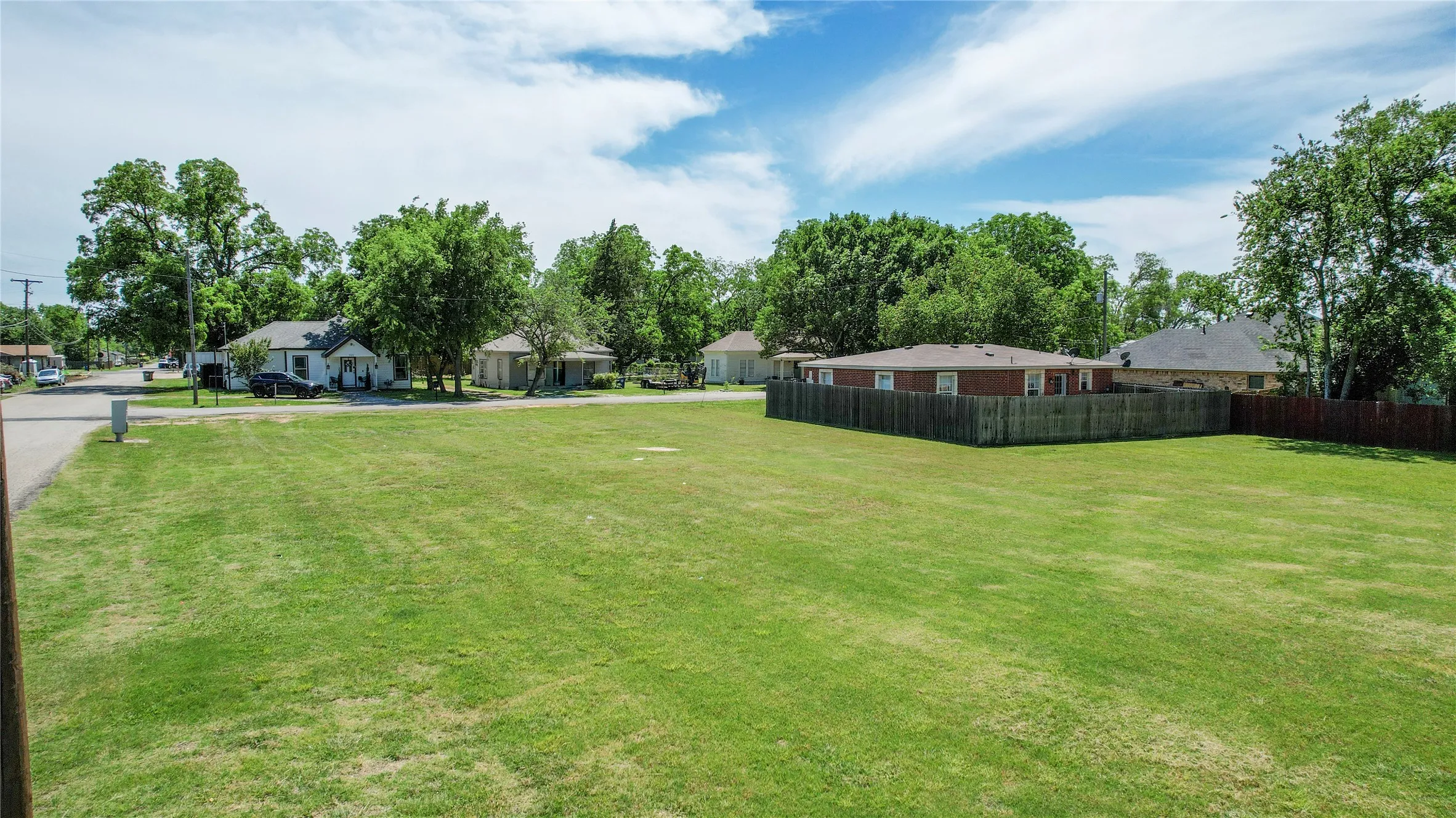 Unimproved Land For Sale in Collin County , 312 E Beech Street, Celina, Texas 75009, 0, 0, Garage spaces, 0 Sqft, built in 0, Price $475,000, mls#21263569, Real Estate Agent in Celina, Homes For Sale in Collin county, Homes For Sale in Celina, Realtor in Celina Texas, Real Estate Brokerage Independent Realty Texas, Luminita Cordes Realtor