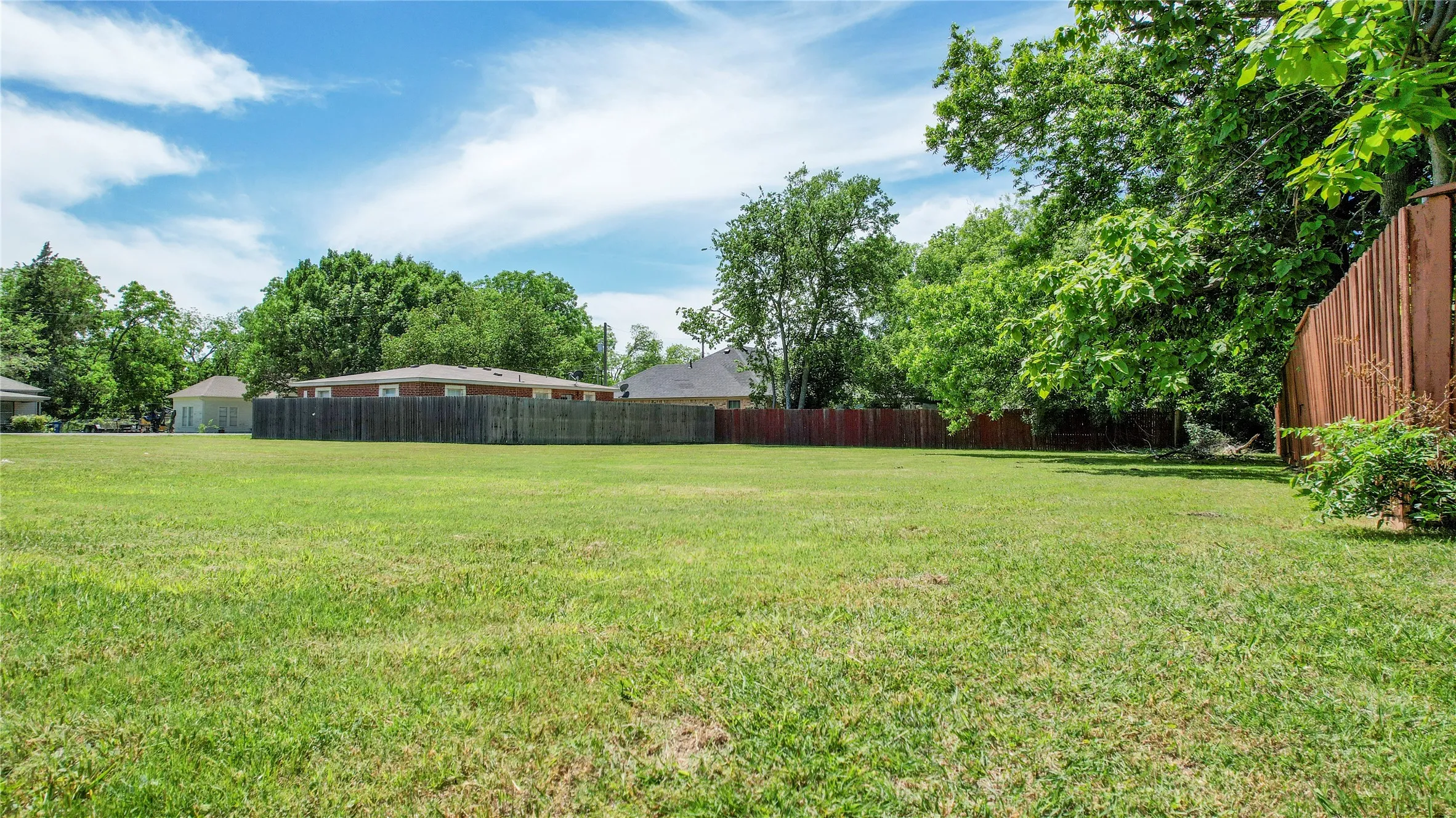 Unimproved Land For Sale in Collin County , 312 E Beech Street, Celina, Texas 75009, 0, 0, Garage spaces, 0 Sqft, built in 0, Price $475,000, mls#21263569, Real Estate Agent in Celina, Homes For Sale in Collin county, Homes For Sale in Celina, Realtor in Celina Texas, Real Estate Brokerage Independent Realty Texas, Luminita Cordes Realtor