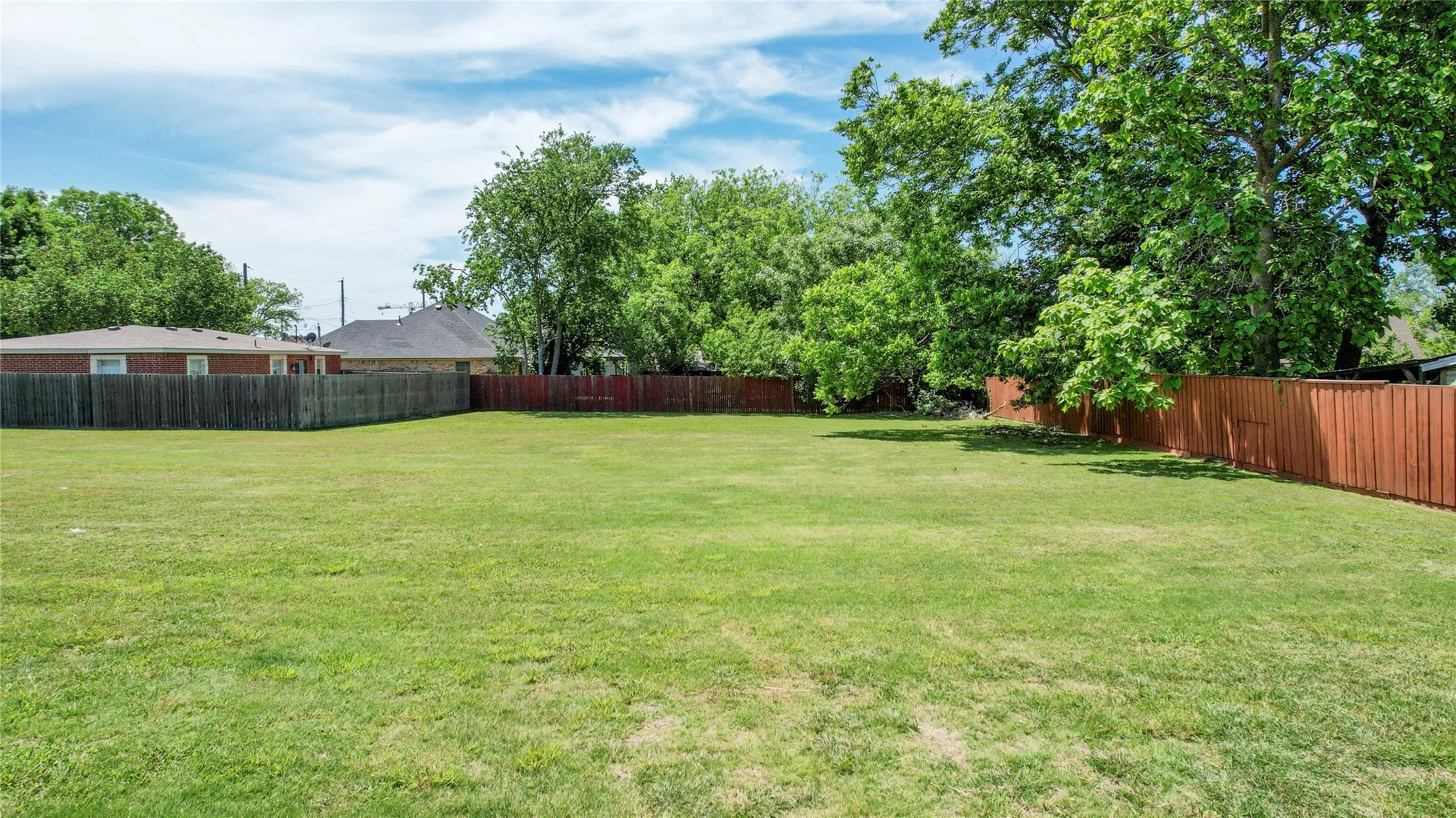 Unimproved Land For Sale in Collin County , 312 E Beech Street, Celina, Texas 75009, 0, 0, Garage spaces, 0 Sqft, built in 0, Price $475,000, mls#21263569, Real Estate Agent in Celina, Homes For Sale in Collin county, Homes For Sale in Celina, Realtor in Celina Texas, Real Estate Brokerage Independent Realty Texas, Luminita Cordes Realtor