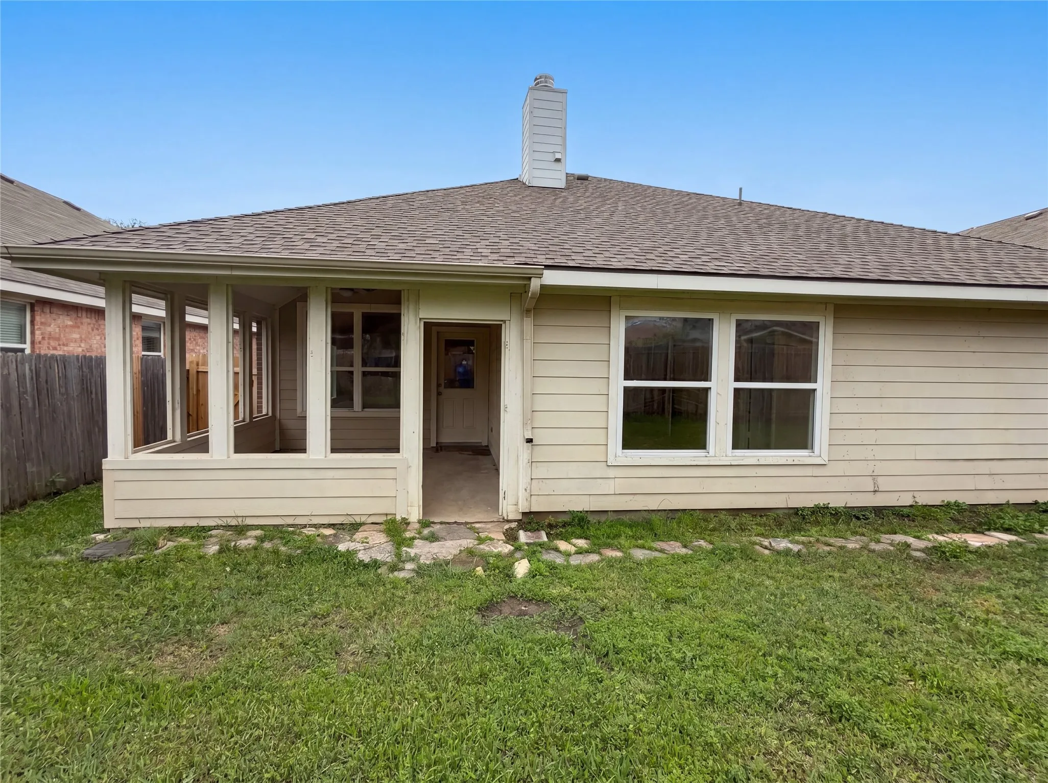 Single Family Residence For Sale in Denton County , 1605 Nighthawk Drive, Little Elm, Texas 75068, 3 Bedroom, 2 Bathroom, 2 Garage spaces, 1,979 Sqft, built in 2008, mls#21265049, Real Estate Agent in Little Elm, Homes For Sale in Denton county, Homes For Sale in Little Elm, Realtor in Little Elm Texas, Real Estate Brokerage Independent Realty Texas, Luminita Cordes Realtor