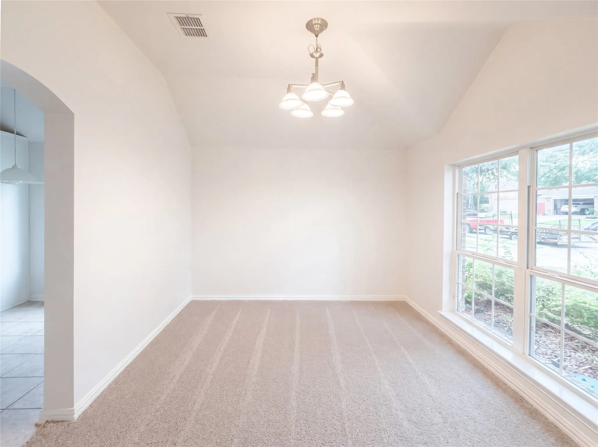Single Family Residence For Sale in Denton County , 1605 Nighthawk Drive, Little Elm, Texas 75068, 3 Bedroom, 2 Bathroom, 2 Garage spaces, 1,979 Sqft, built in 2008, mls#21265049, Real Estate Agent in Little Elm, Homes For Sale in Denton county, Homes For Sale in Little Elm, Realtor in Little Elm Texas, Real Estate Brokerage Independent Realty Texas, Luminita Cordes Realtor