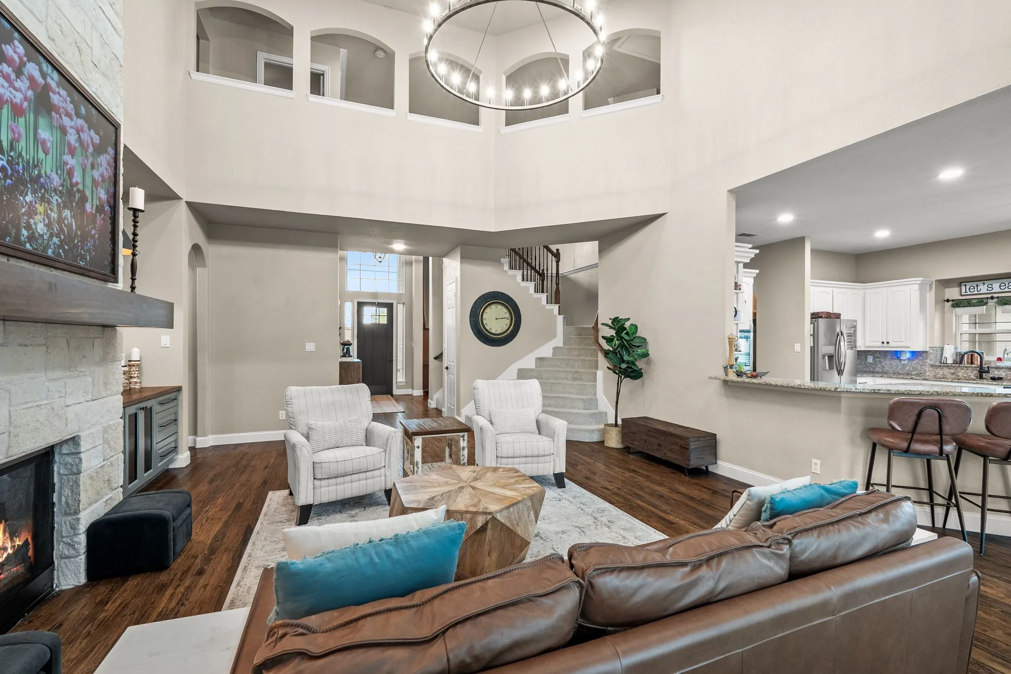 Single Family Residence For Sale in Collin County , 1025 E Ownsby Parkway, Celina, Texas 75009, 4 Bedroom, 4 Bathroom, 3 Garage spaces, 3,487 Sqft, built in 2001, mls#21257999, Real Estate Agent in Celina, Homes For Sale in Collin county, Homes For Sale in Celina, Realtor in Celina Texas, Real Estate Brokerage Independent Realty Texas, Luminita Cordes Realtor