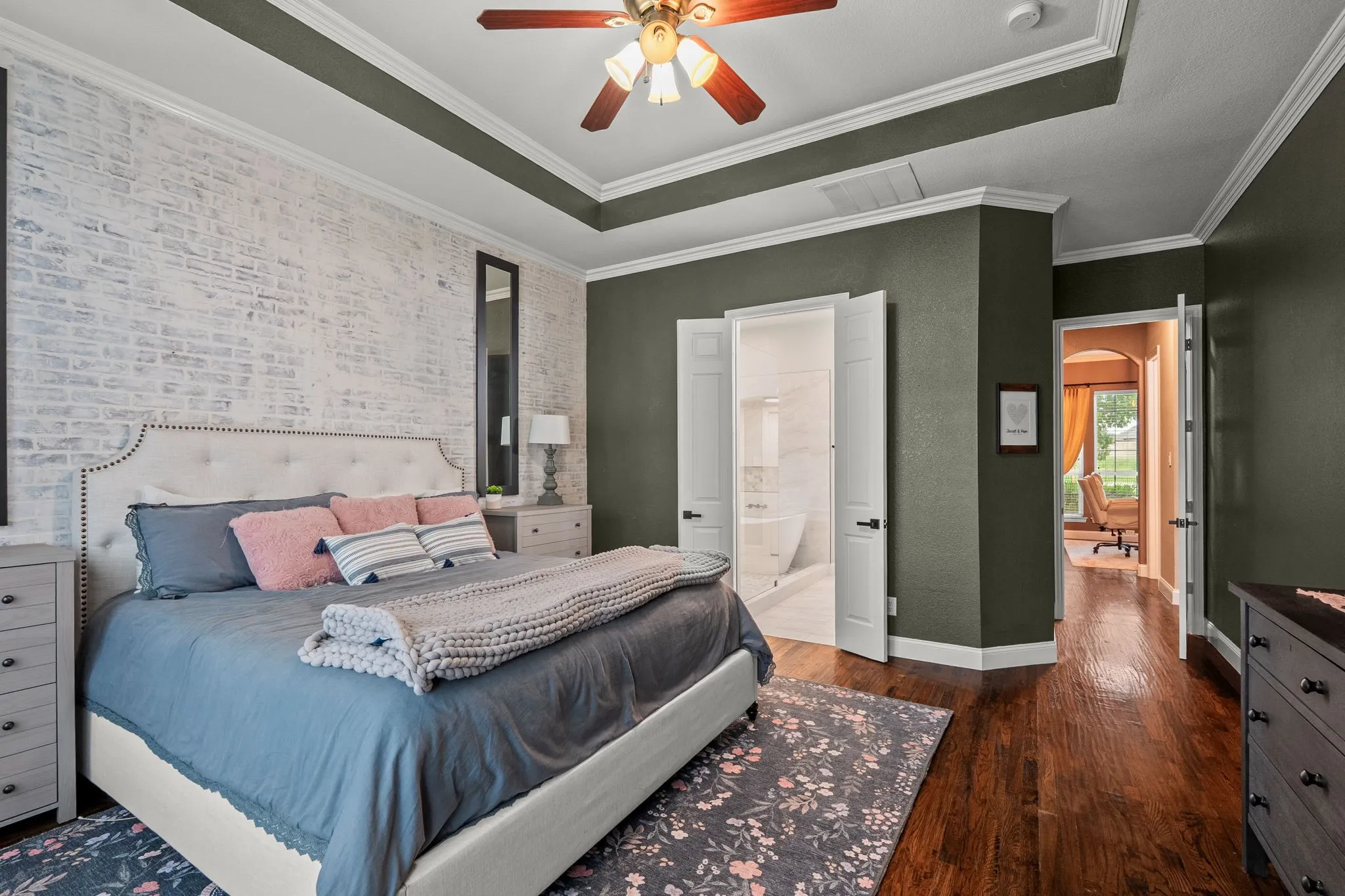 Single Family Residence For Sale in Collin County , 1025 E Ownsby Parkway, Celina, Texas 75009, 4 Bedroom, 4 Bathroom, 3 Garage spaces, 3,487 Sqft, built in 2001, mls#21257999, Real Estate Agent in Celina, Homes For Sale in Collin county, Homes For Sale in Celina, Realtor in Celina Texas, Real Estate Brokerage Independent Realty Texas, Luminita Cordes Realtor