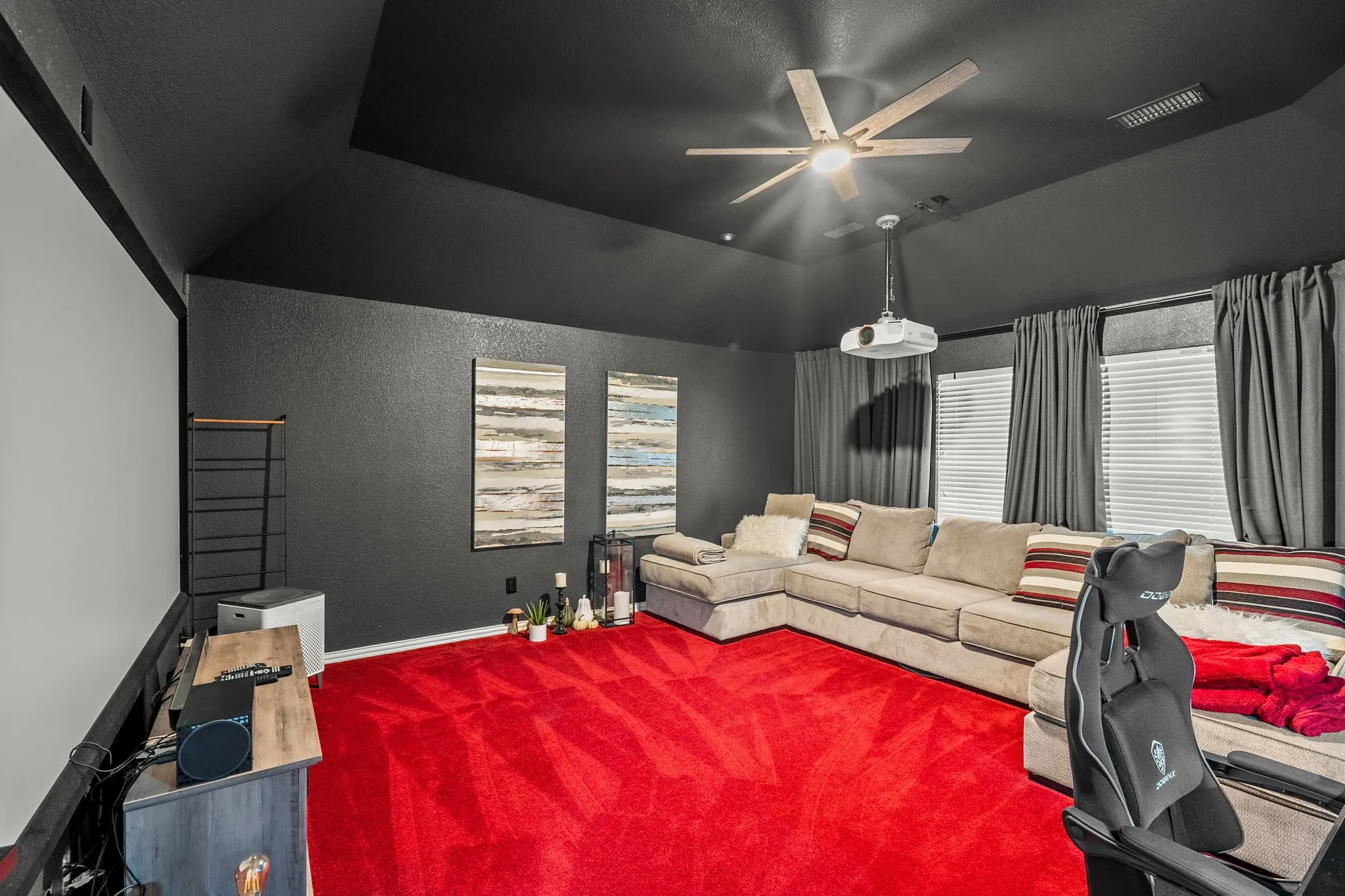 Single Family Residence For Sale in Collin County , 1025 E Ownsby Parkway, Celina, Texas 75009, 4 Bedroom, 4 Bathroom, 3 Garage spaces, 3,487 Sqft, built in 2001, mls#21257999, Real Estate Agent in Celina, Homes For Sale in Collin county, Homes For Sale in Celina, Realtor in Celina Texas, Real Estate Brokerage Independent Realty Texas, Luminita Cordes Realtor
