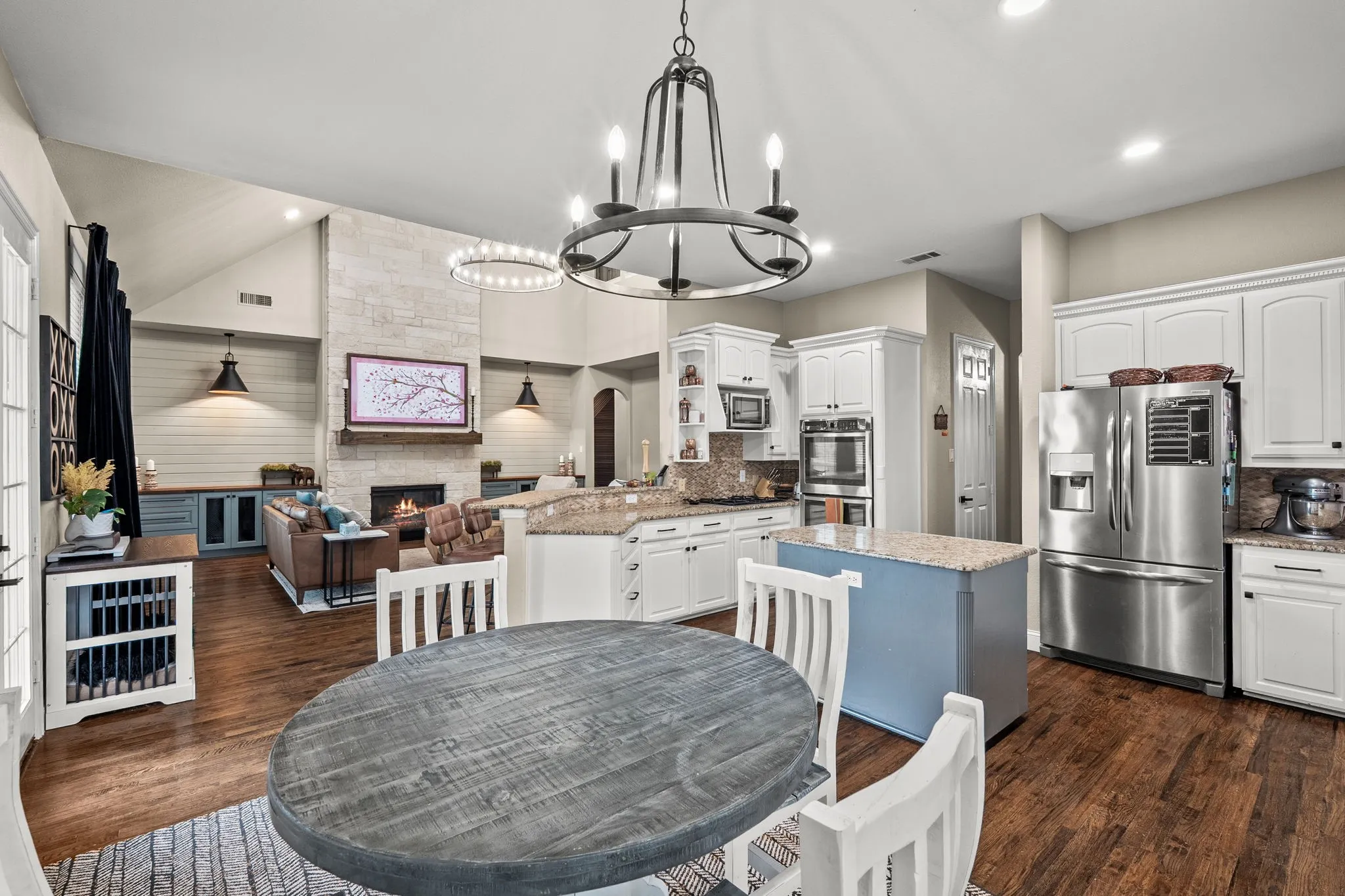 Single Family Residence For Sale in Collin County , 1025 E Ownsby Parkway, Celina, Texas 75009, 4 Bedroom, 4 Bathroom, 3 Garage spaces, 3,487 Sqft, built in 2001, mls#21257999, Real Estate Agent in Celina, Homes For Sale in Collin county, Homes For Sale in Celina, Realtor in Celina Texas, Real Estate Brokerage Independent Realty Texas, Luminita Cordes Realtor