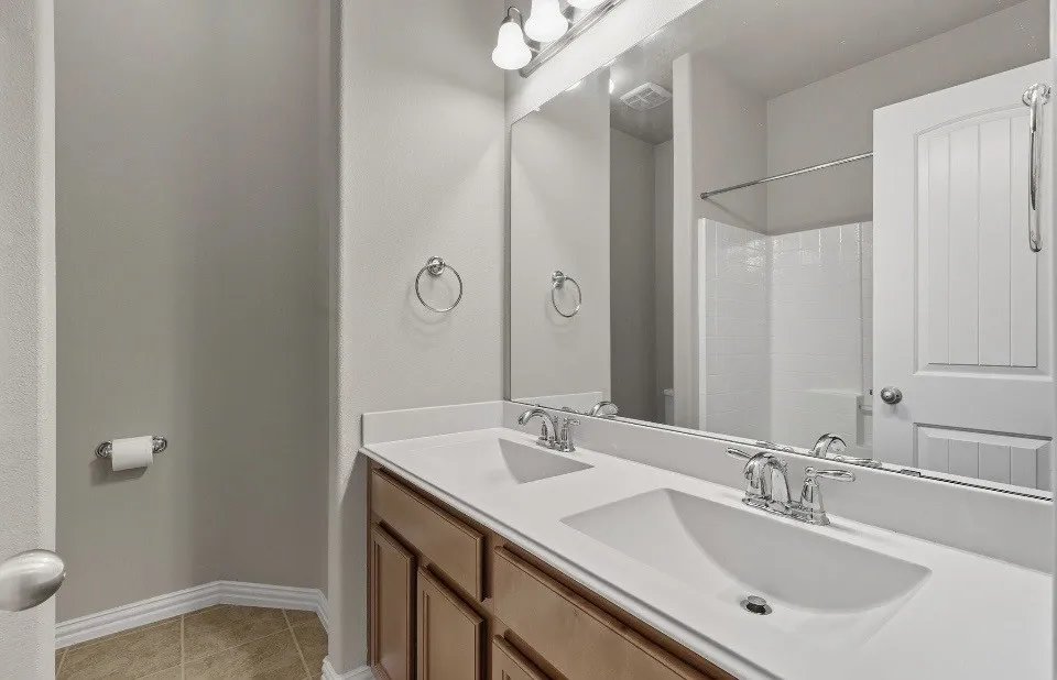 Single Family Residence For Sale in Denton County , 2509 Castle Creek Drive, Little Elm, Texas 75068, 5 Bedroom, 4 Bathroom, 2 Garage spaces, 3,485 Sqft, built in 2014, mls#21259126, Real Estate Agent in Little Elm, Homes For Sale in Denton county, Homes For Sale in Little Elm, Realtor in Little Elm Texas, Real Estate Brokerage Independent Realty Texas, Luminita Cordes Realtor
