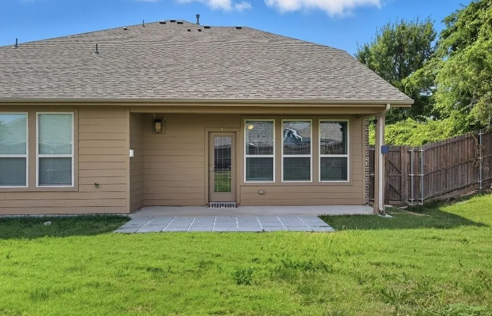 Single Family Residence For Sale in Denton County , 2509 Castle Creek Drive, Little Elm, Texas 75068, 5 Bedroom, 4 Bathroom, 2 Garage spaces, 3,485 Sqft, built in 2014, mls#21259126, Real Estate Agent in Little Elm, Homes For Sale in Denton county, Homes For Sale in Little Elm, Realtor in Little Elm Texas, Real Estate Brokerage Independent Realty Texas, Luminita Cordes Realtor