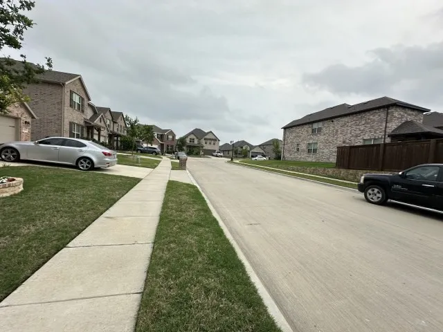 Single Family Residence For Sale in Kaufman County , 1307 Wheelwright Drive, Forney, Texas 75126, 5 Bedroom, 5 Bathroom, 2 Garage spaces, 3,060 Sqft, built in 2022, mls#21261978, Real Estate Agent in Forney, Homes For Sale in Kaufman county, Homes For Sale in Forney, Realtor in Forney Texas, Real Estate Brokerage Independent Realty Texas, Luminita Cordes Realtor