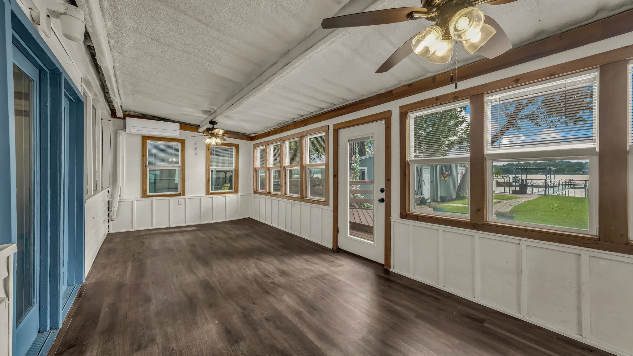 Single Family Residence For Sale in Parker County , 2005 E Lake Drive, Weatherford, Texas 76087, 2 Bedroom, 2 Bathroom, Garage spaces, 1,350 Sqft, built in 0, mls#21264728, Real Estate Agent in Weatherford, Homes For Sale in Parker county, Homes For Sale in Weatherford, Realtor in Weatherford Texas, Real Estate Brokerage Independent Realty Texas, Luminita Cordes Realtor