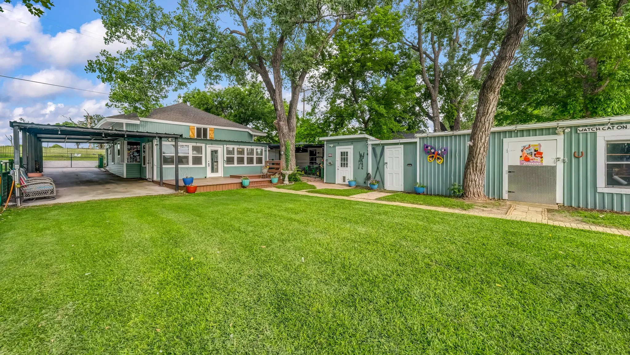 Single Family Residence For Sale in Parker County , 2005 E Lake Drive, Weatherford, Texas 76087, 2 Bedroom, 2 Bathroom, Garage spaces, 1,350 Sqft, built in 0, mls#21264728, Real Estate Agent in Weatherford, Homes For Sale in Parker county, Homes For Sale in Weatherford, Realtor in Weatherford Texas, Real Estate Brokerage Independent Realty Texas, Luminita Cordes Realtor