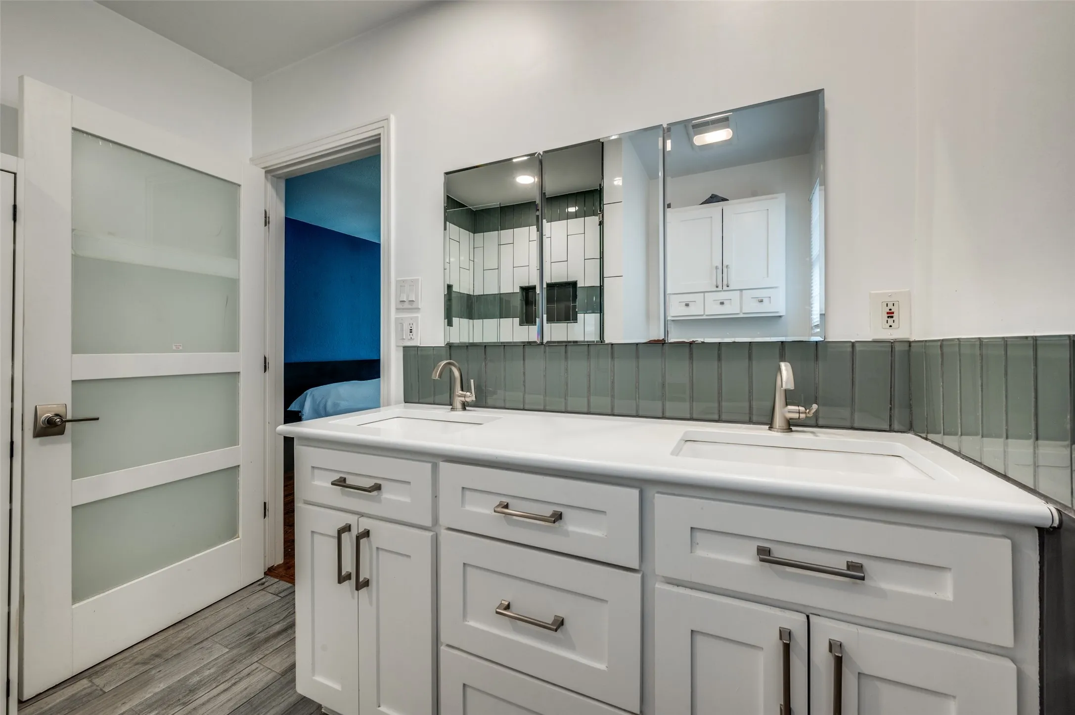 Single Family Residence For Rent in Dallas County , 3728 Park Lane, Dallas, Texas 75220, 3 Bedroom, 3 Bathroom, 2 Garage spaces, 1,689 Sqft, built in 1950, mls#21251729, Real Estate Agent in Dallas, Homes For Rent in Dallas county, Homes For Rent in Dallas, Realtor in Dallas Texas, Real Estate Brokerage Independent Realty Texas, Luminita Cordes Realtor