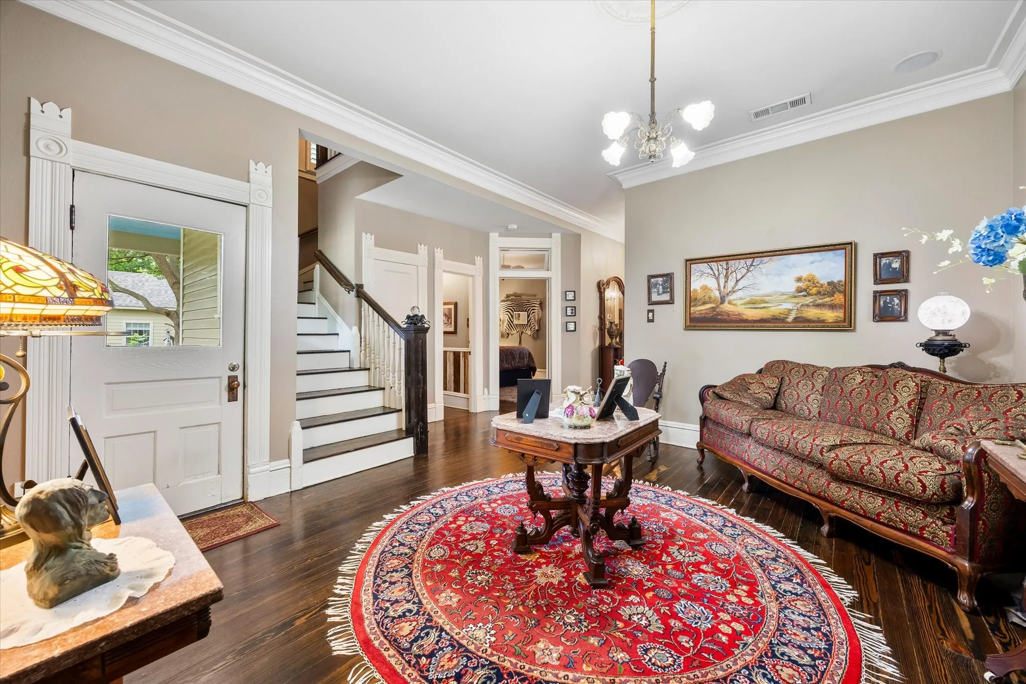 Single Family Residence For Sale in Ellis County , 1025 W Main Street, Waxahachie, Texas 75165, 7 Bedroom, 7 Bathroom, 4 Garage spaces, 5,010 Sqft, built in 1902, mls#21260498, Real Estate Agent in Waxahachie, Homes For Sale in Ellis county, Homes For Sale in Waxahachie, Realtor in Waxahachie Texas, Real Estate Brokerage Independent Realty Texas, Luminita Cordes Realtor