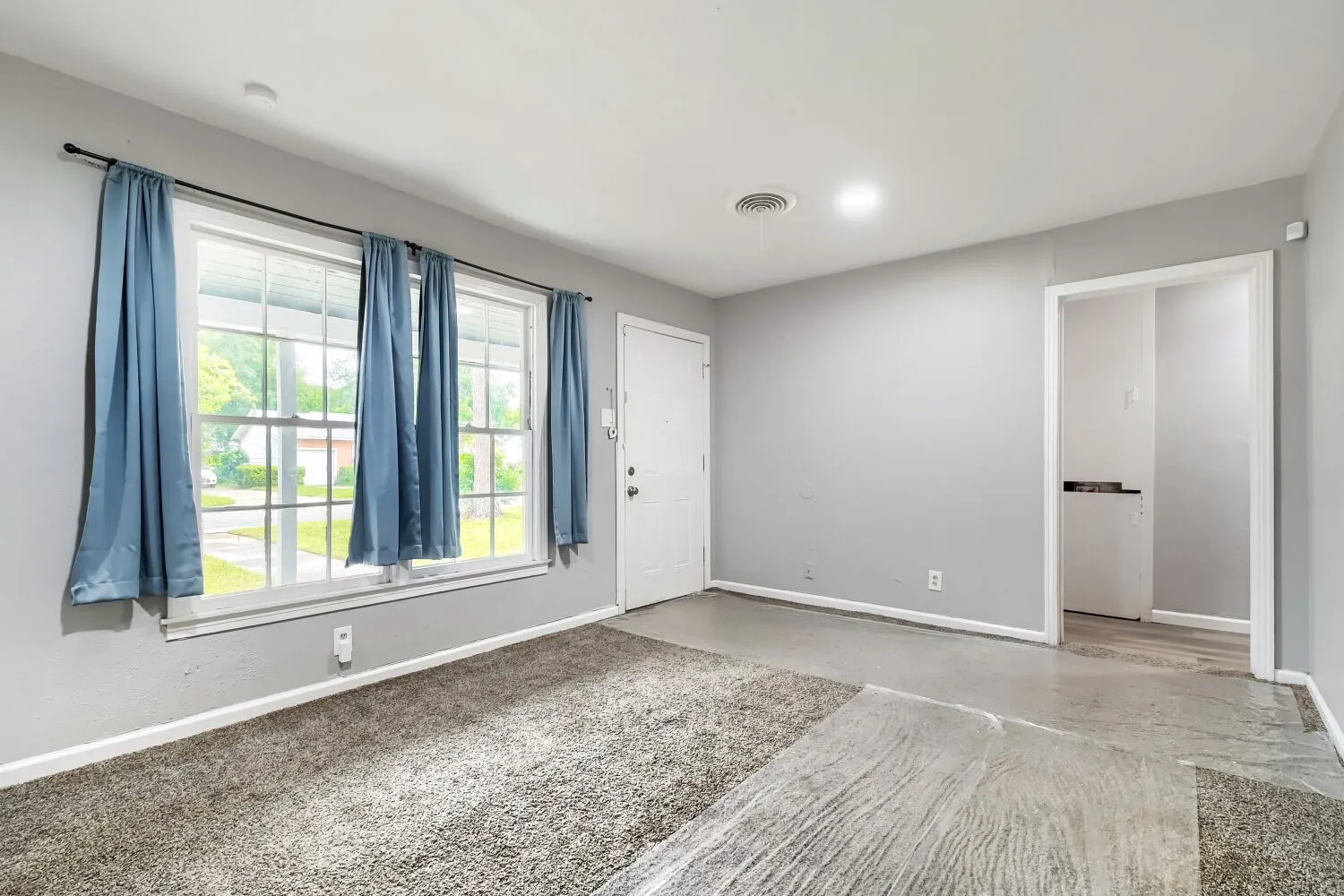 Single Family Residence For Sale in Tarrant County , 1420 Bennett Drive, Arlington, Texas 76013, 4 Bedroom, 1 Bathroom, Garage spaces, 1,296 Sqft, built in 1951, mls#21265136, Real Estate Agent in Arlington, Homes For Sale in Tarrant county, Homes For Sale in Arlington, Realtor in Arlington Texas, Real Estate Brokerage Independent Realty Texas, Luminita Cordes Realtor
