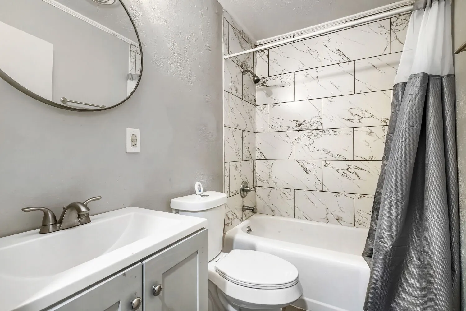 Single Family Residence For Sale in Tarrant County , 1420 Bennett Drive, Arlington, Texas 76013, 4 Bedroom, 1 Bathroom, Garage spaces, 1,296 Sqft, built in 1951, mls#21265136, Real Estate Agent in Arlington, Homes For Sale in Tarrant county, Homes For Sale in Arlington, Realtor in Arlington Texas, Real Estate Brokerage Independent Realty Texas, Luminita Cordes Realtor